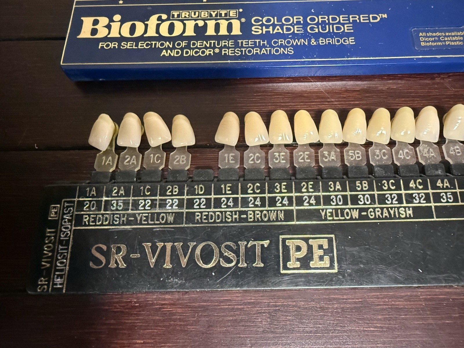 Dentsply Trubyte Bioform Color Ordered Tooth Dental Shade Guide Lot