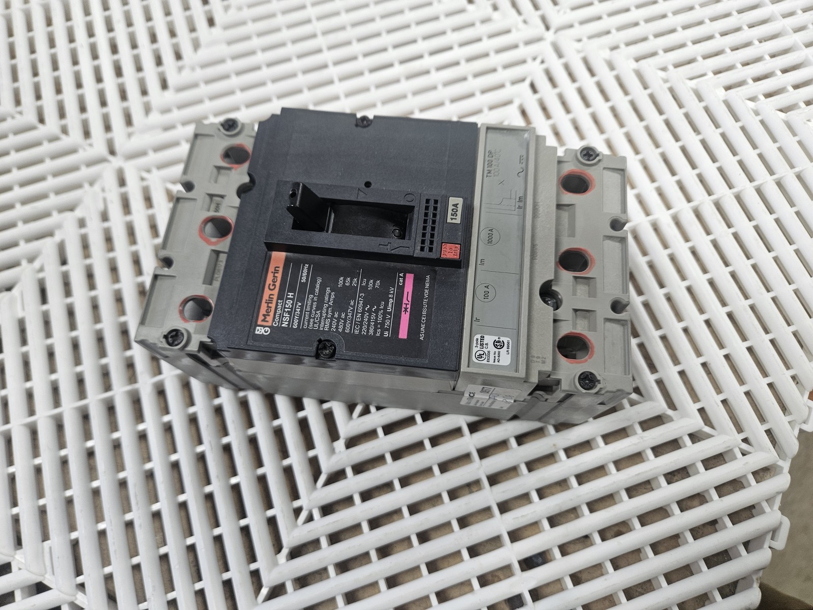 Merlin Gerin NSF150H 100A 600V 3P Molded Case Circuit Breaker w/ TM100DP