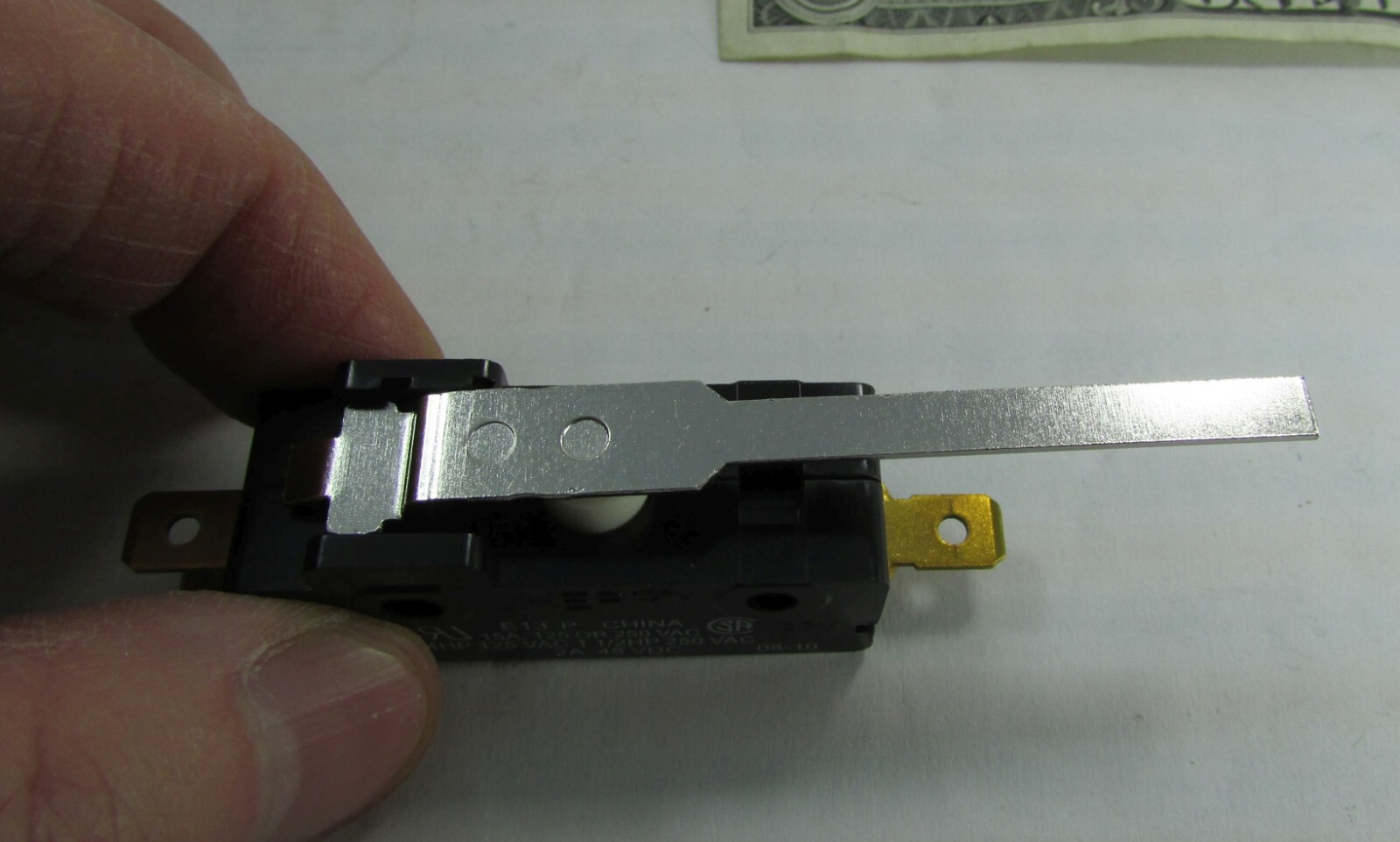 Lot 2 Cherry E13 15A NO/NC Lever Micro Switch 3/4 to 1.5 HP 125/250 V AC 48V DC