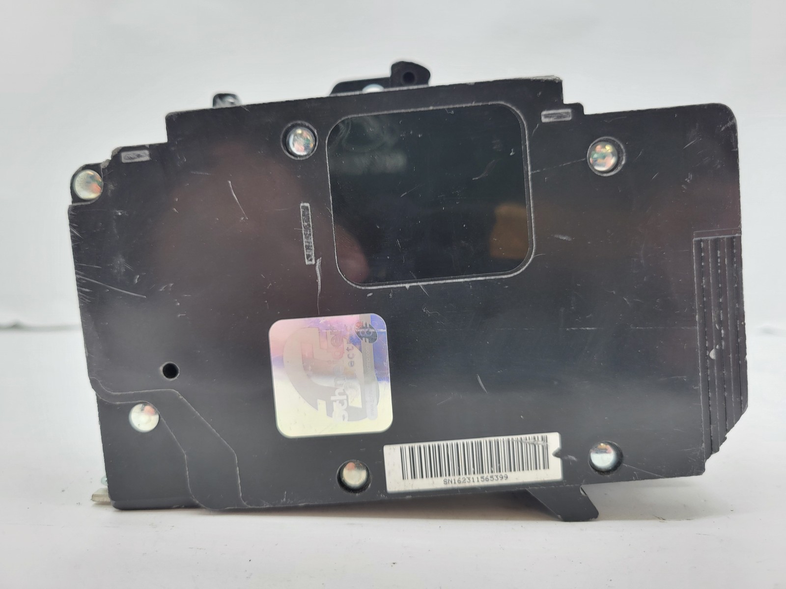 Square D EDB34035 Bolt On Circuit Breaker 35 Amp 480 Volt 3 Pole w/ lockout