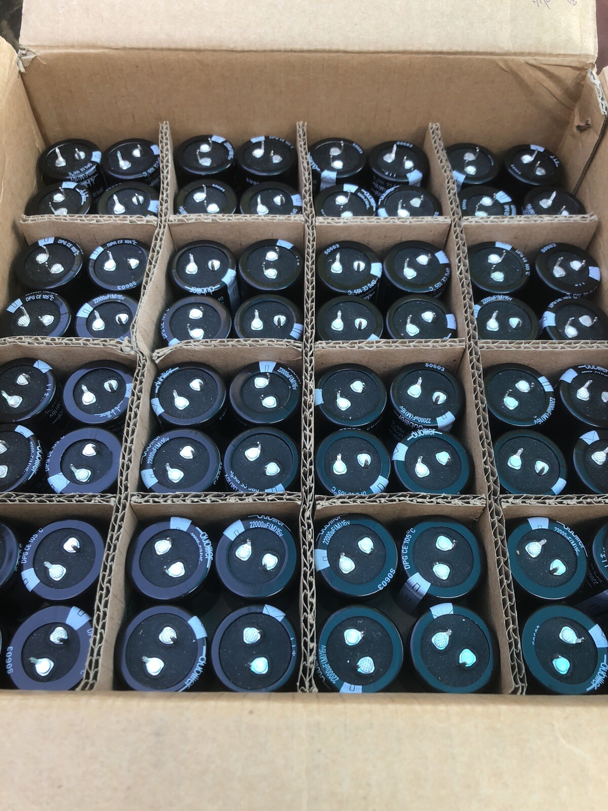 22000uF Dubilier Capacitor (M) 16v DPG CE 105 Degree C SO603 Quantity 2