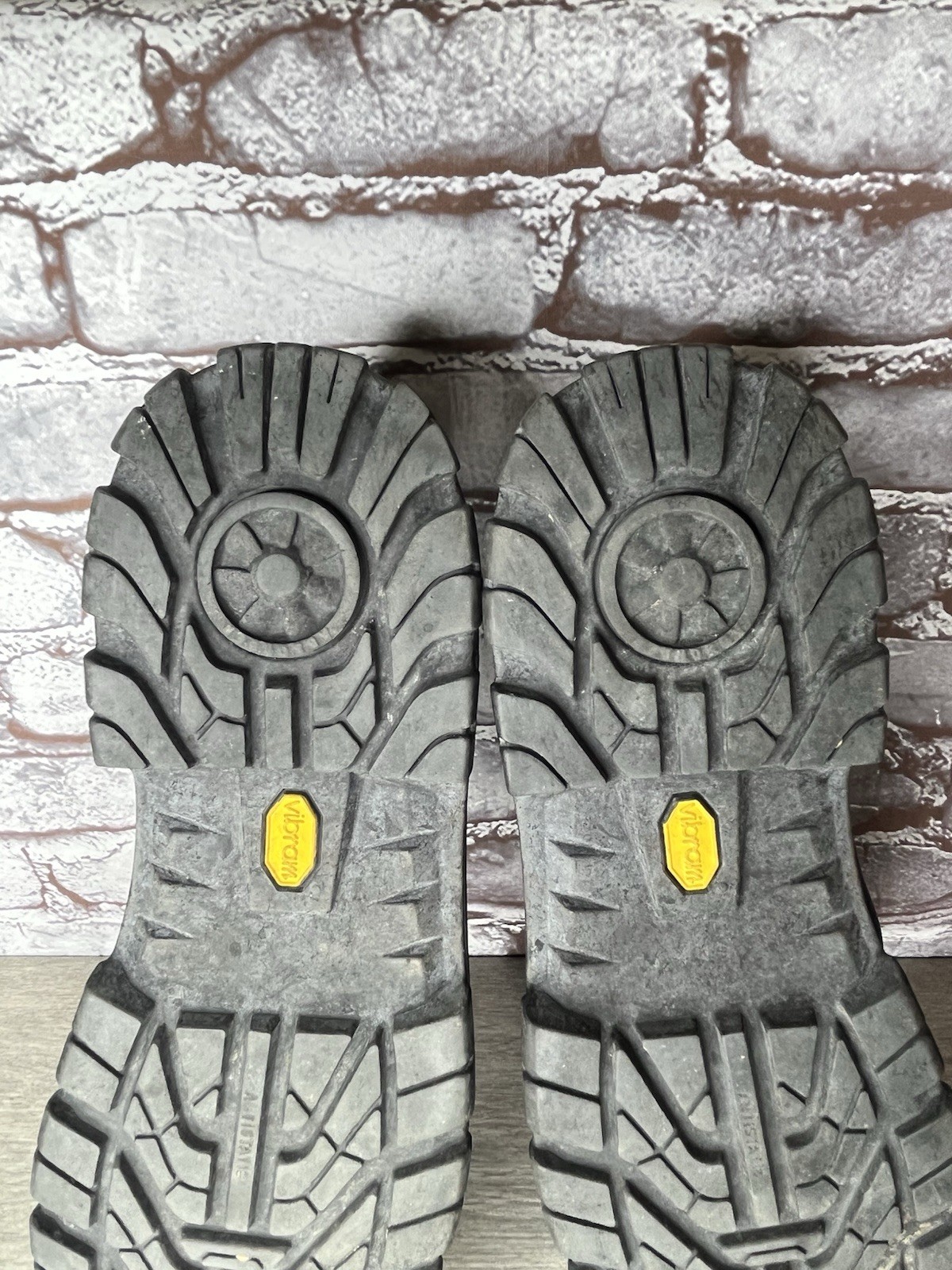 Artec Vibram Black Nubuck Industrial Steel Toe Work Shoes Men’s Sz 10.5M US/44EU