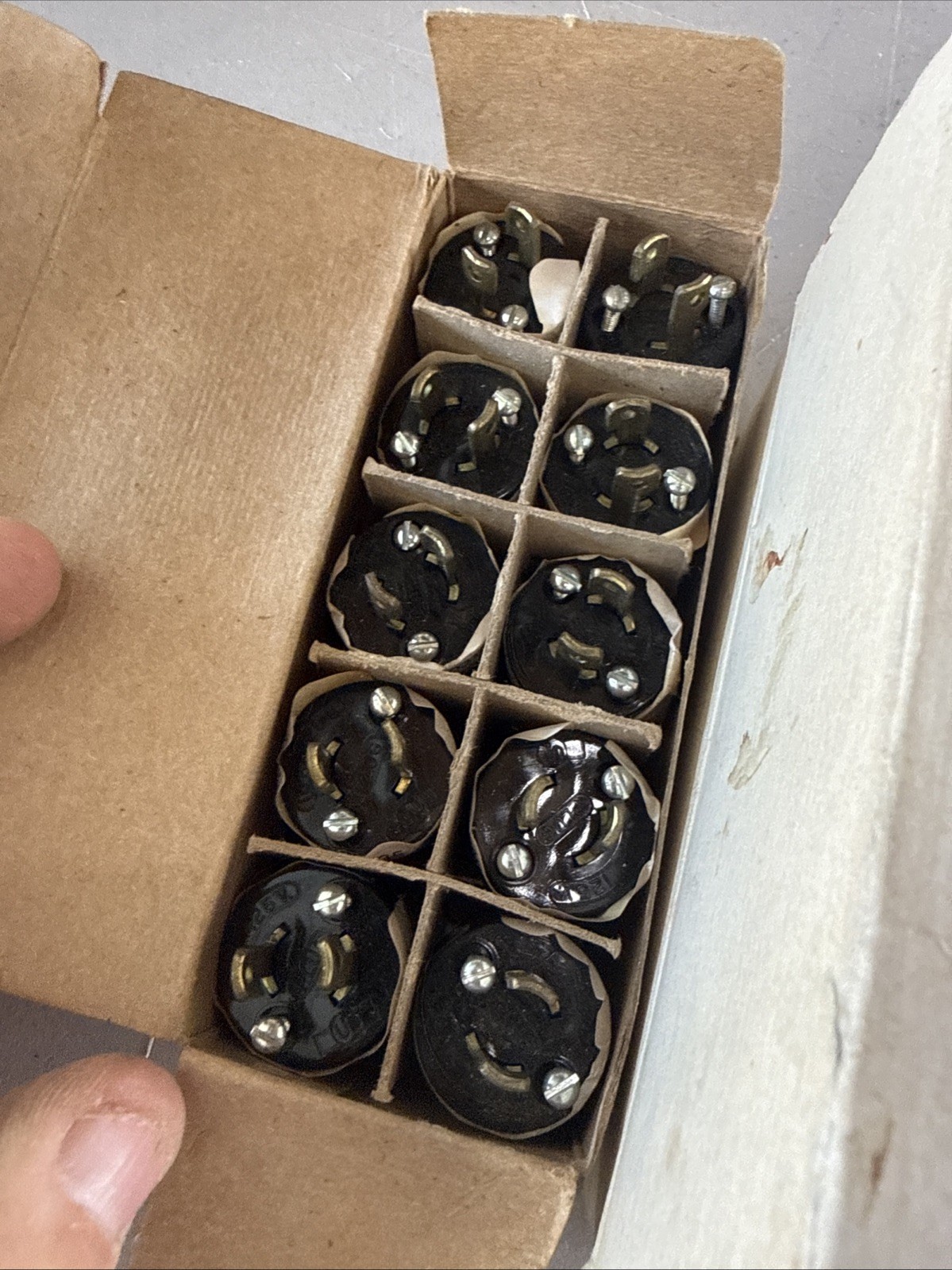 Lot of 16. 7465N Arrow Hart Midget Locking Plug 15 Amp, 25 Volt