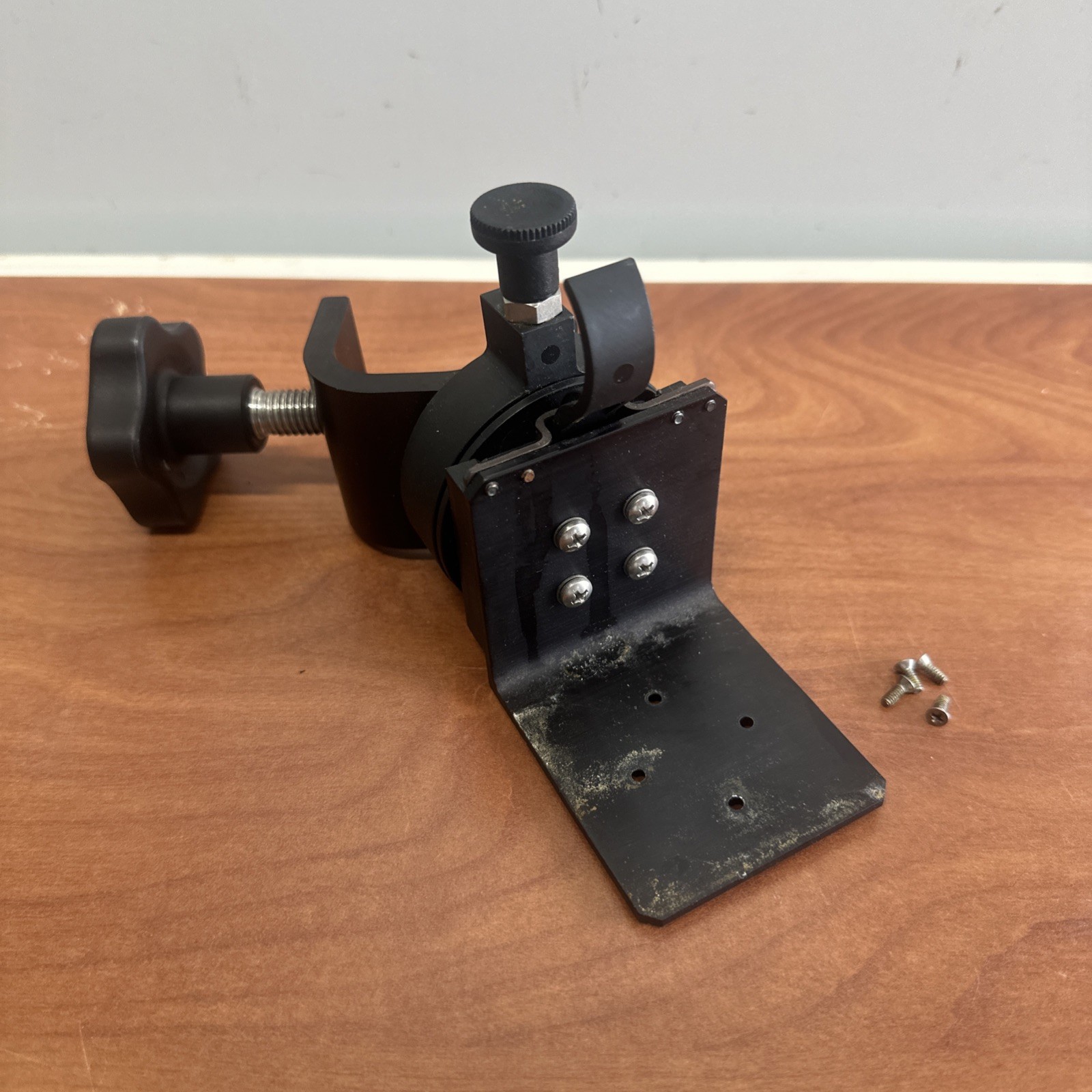 Medfusion 3500/4000 Rotating Pole Clamp (22-1050-51)