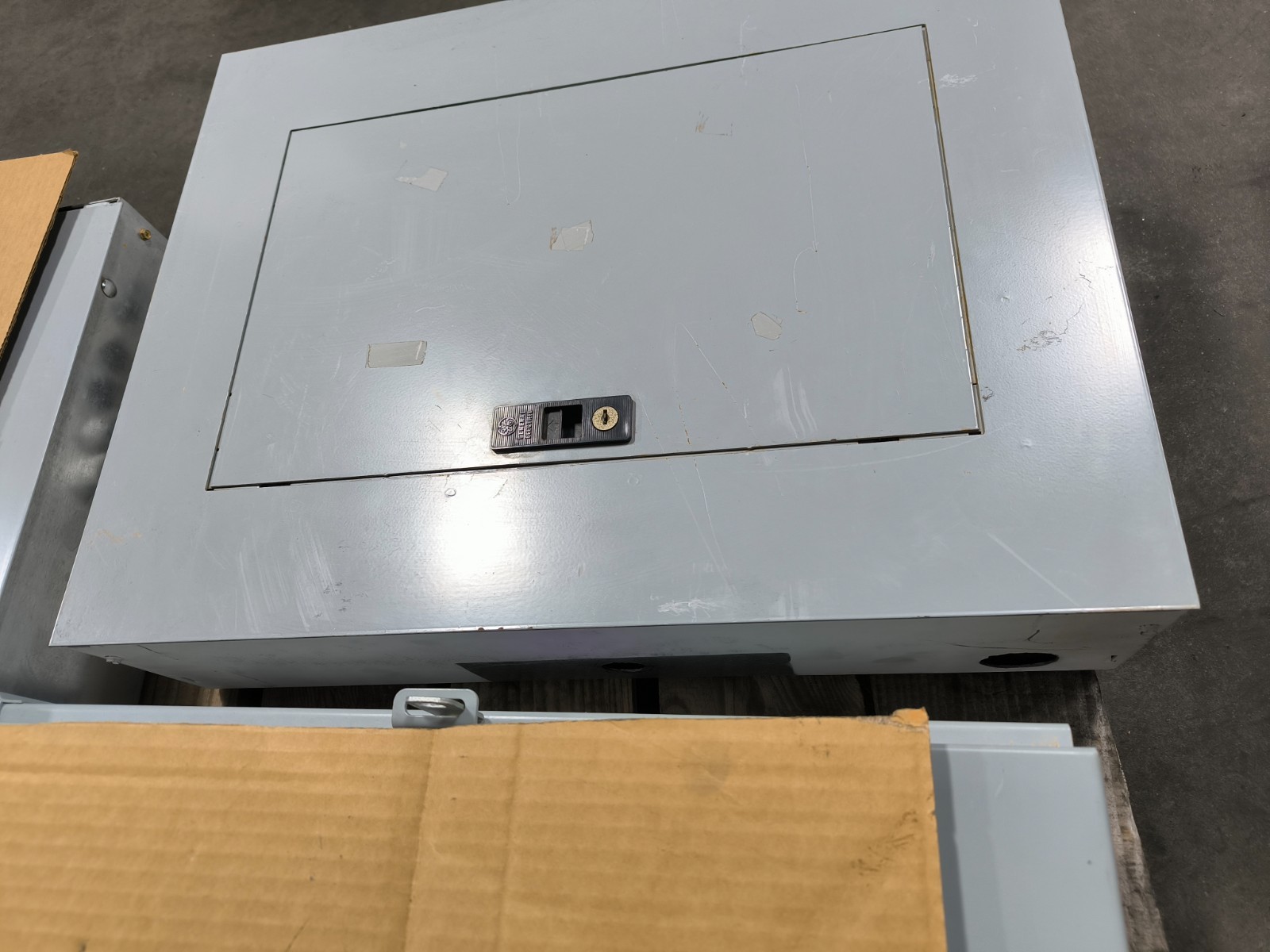 GE General Electric AQF3181CBX AXS5B7 A Series Panelboard 100 Amp 208Y/120V 3PH