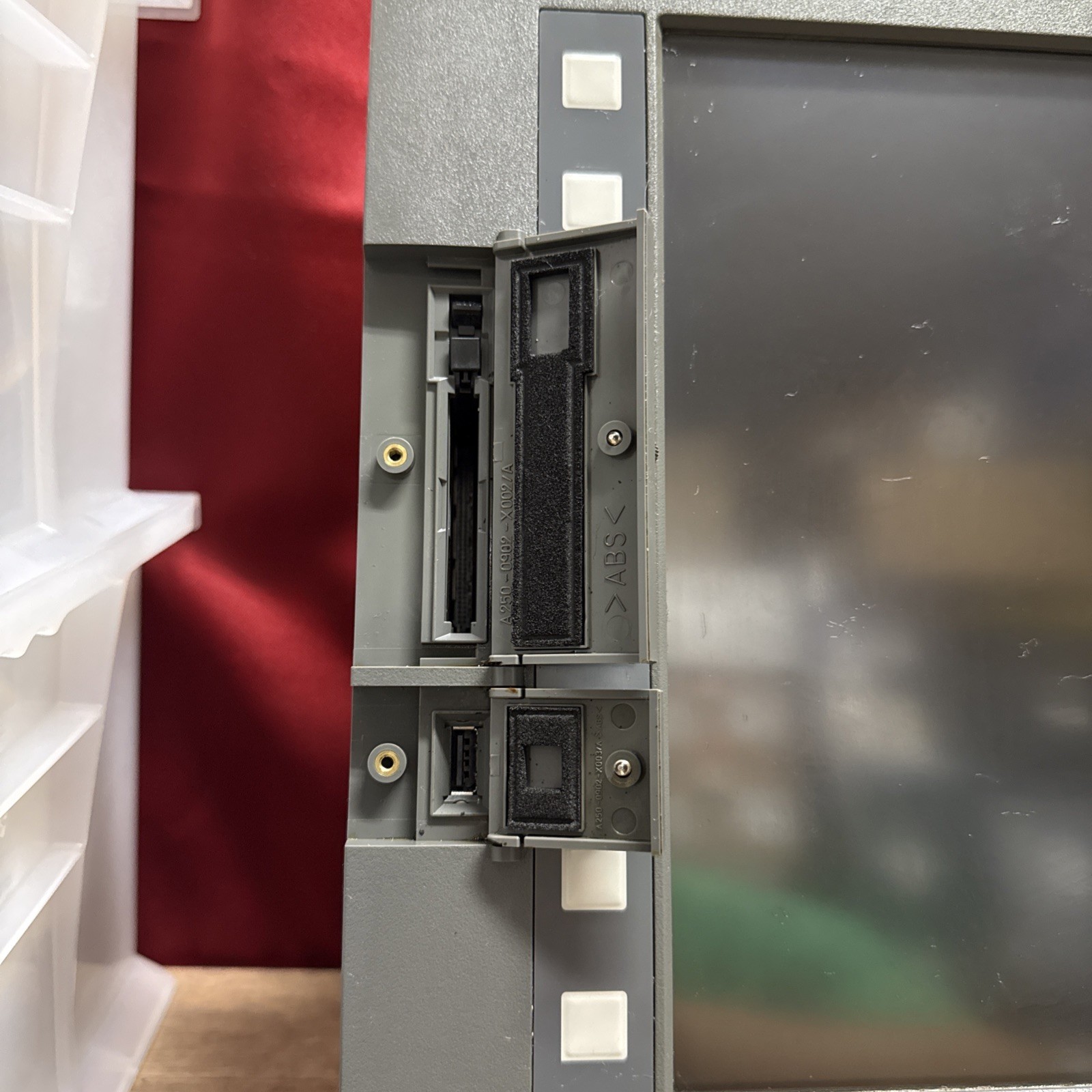 FANUC 180i A13B-0196-B412 PANEL; A08B-0084-D432 BASE UNIT; A08B-0084-C120/F