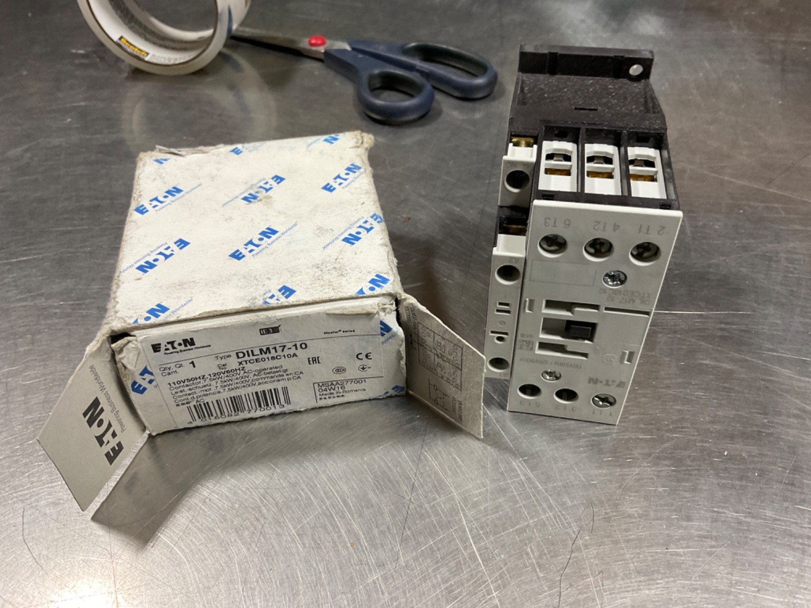 EATON/MOELLER XTCE018C10A MOELLER DILM17-10 110-120V NEW