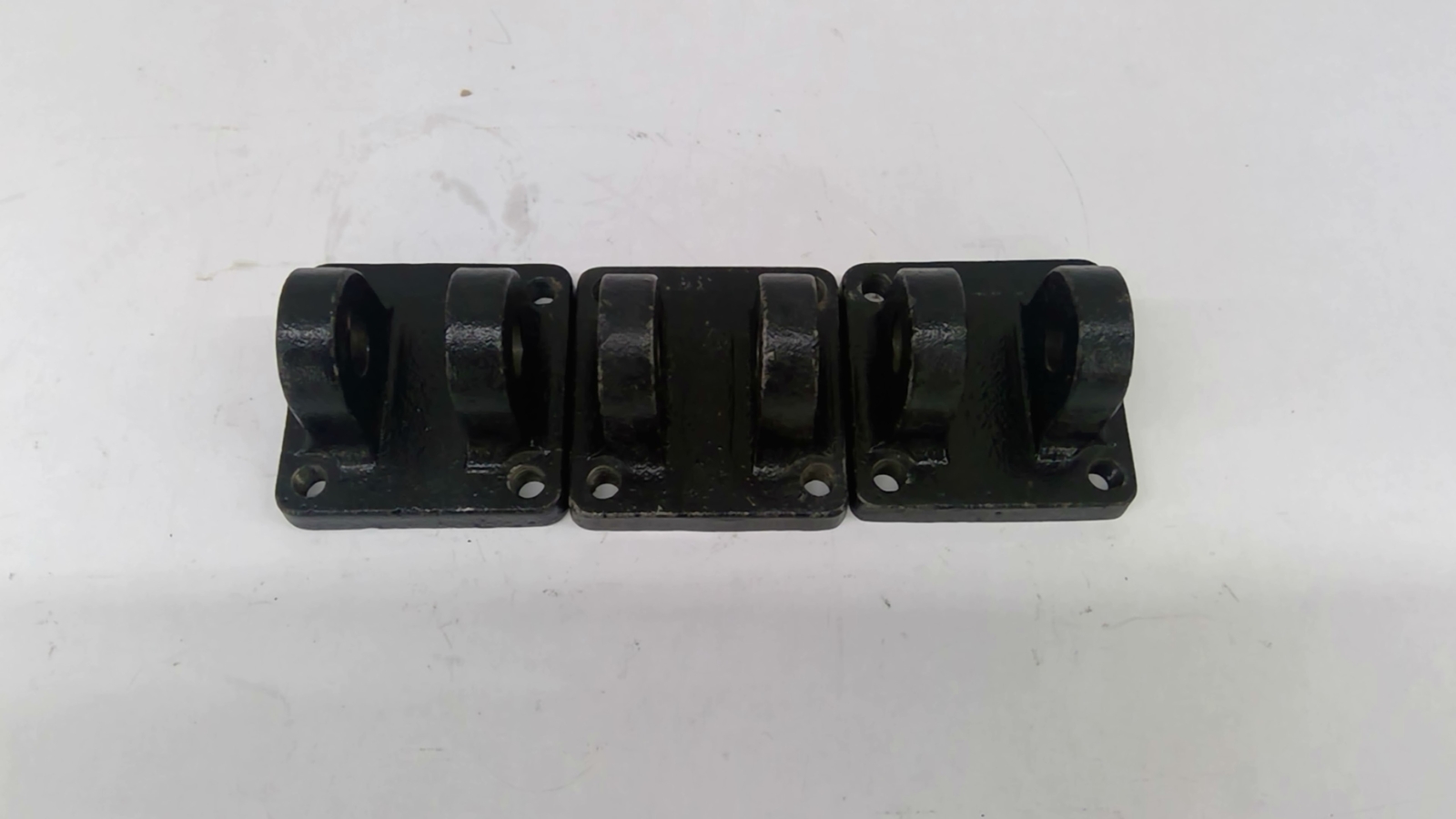 Miller Fluid Power Clevis bracket BMP2-2 H8 6C03 Lot Of 3