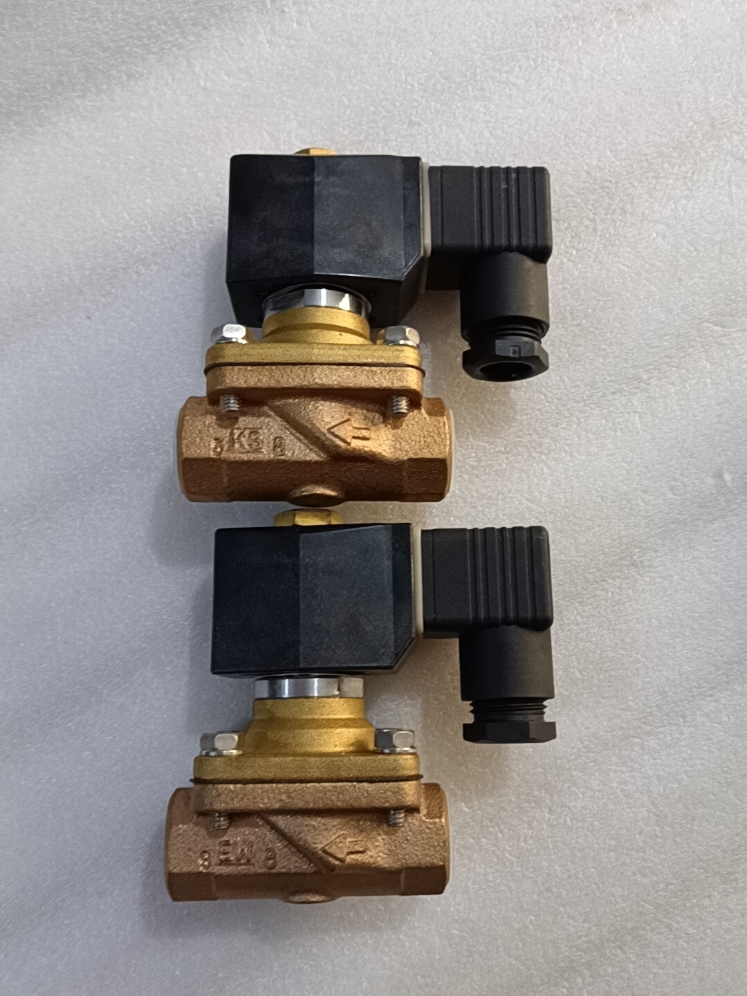 one CKD Solenoid valve ADK11-15A NEW Welcome counteroffer