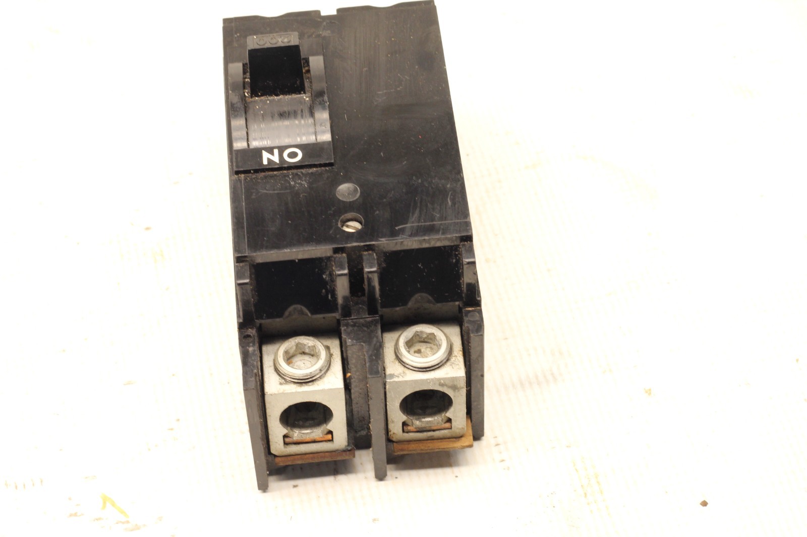 Square D Q2M-2200-MT Main Breaker 200A AC Thermal Overload Protection