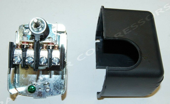SQUARE D AIR PRESSURE SWITCH 105 PSI ON 135 PSI OFF 24 AMP 120/240 VOLT 9013 FHG