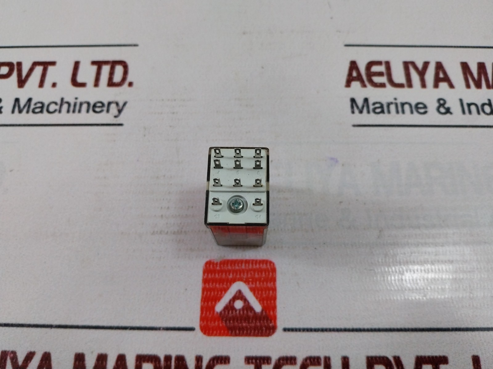 Lot of 5X FINDER 55.33 General-purpose Relay 110V AC 5A