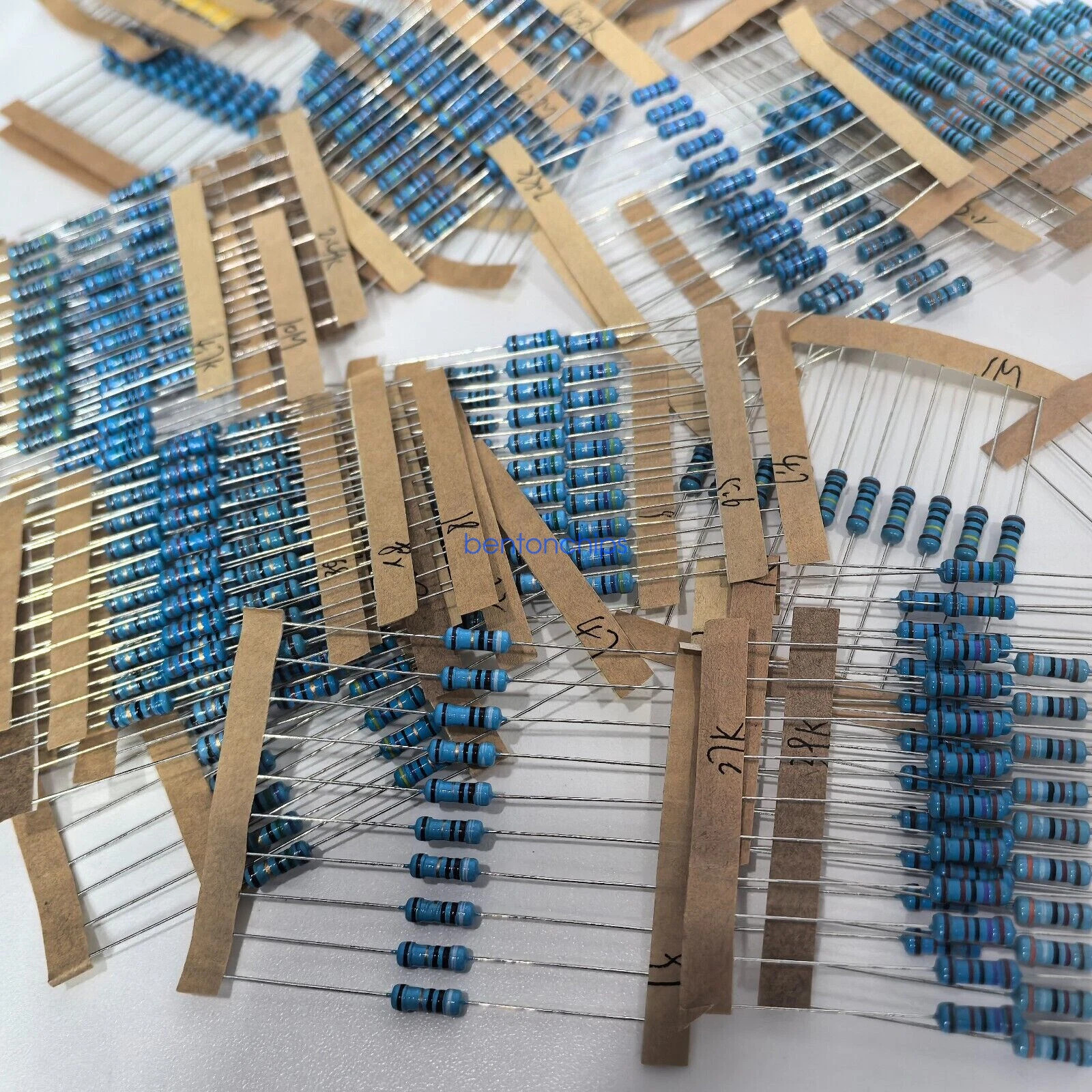 1/2W 1% Metal Film Resistor Kit 1000pcs 100 Values 1Ω-10MΩ Blue