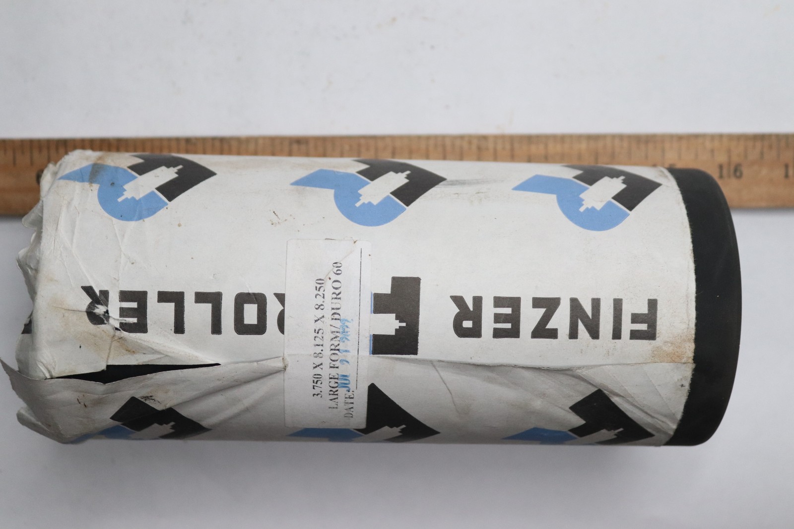 Poly Roller 3.750″ x 8.125″ x 8.250″