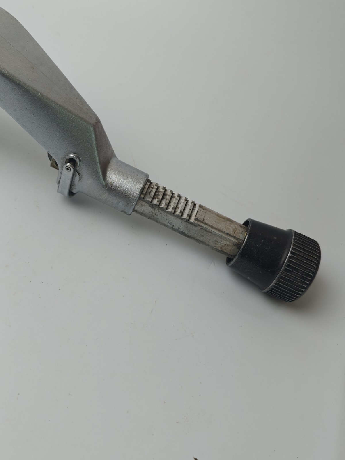 Gould Imperial Adjust-O-Matic Tube Pipe Cutter #206-FB 3/8″- 2-5/8″ Extra Wheel