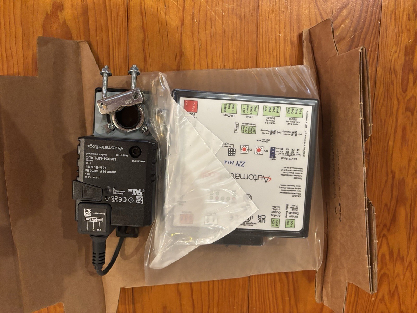 Automated Logic Zn141A Zone Controller and Belimo Actuator New In Box