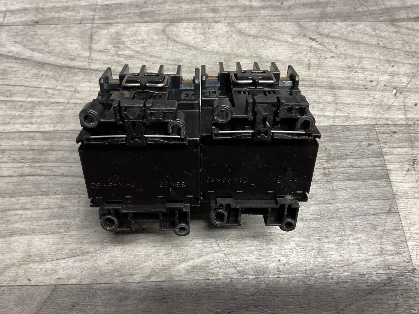 (LOT OF 2) Fuji Electric SC-05 Contactor 100/110V 50/60HZ #305M123