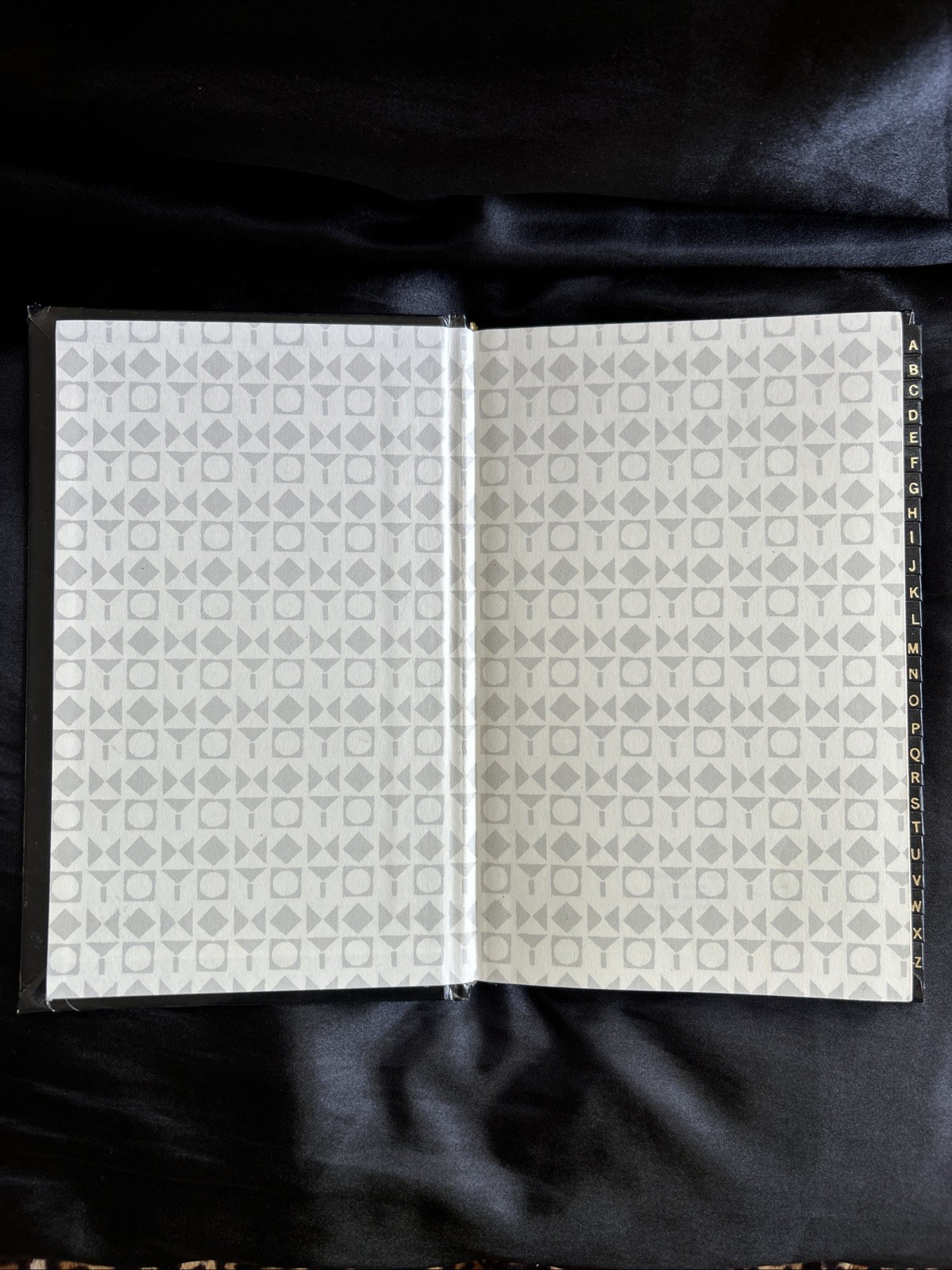 JUDICA BARUCH BY A CACHET PRODUCT 1994 ADDRESS BOOK The Israel Museum