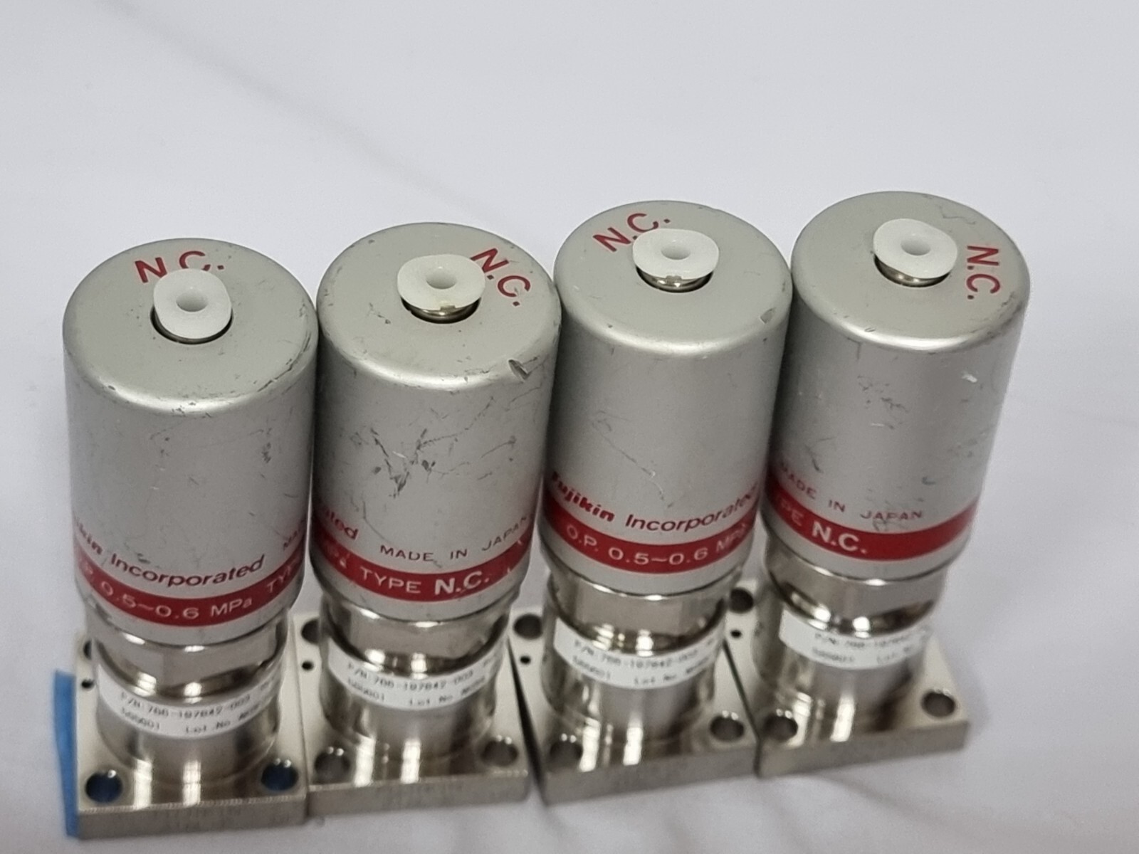 4 Fujikin O.P. 0.5~0.6 MPa, C No.565601 Type NC, Lam. 766-19782-003 Rev B,_96698