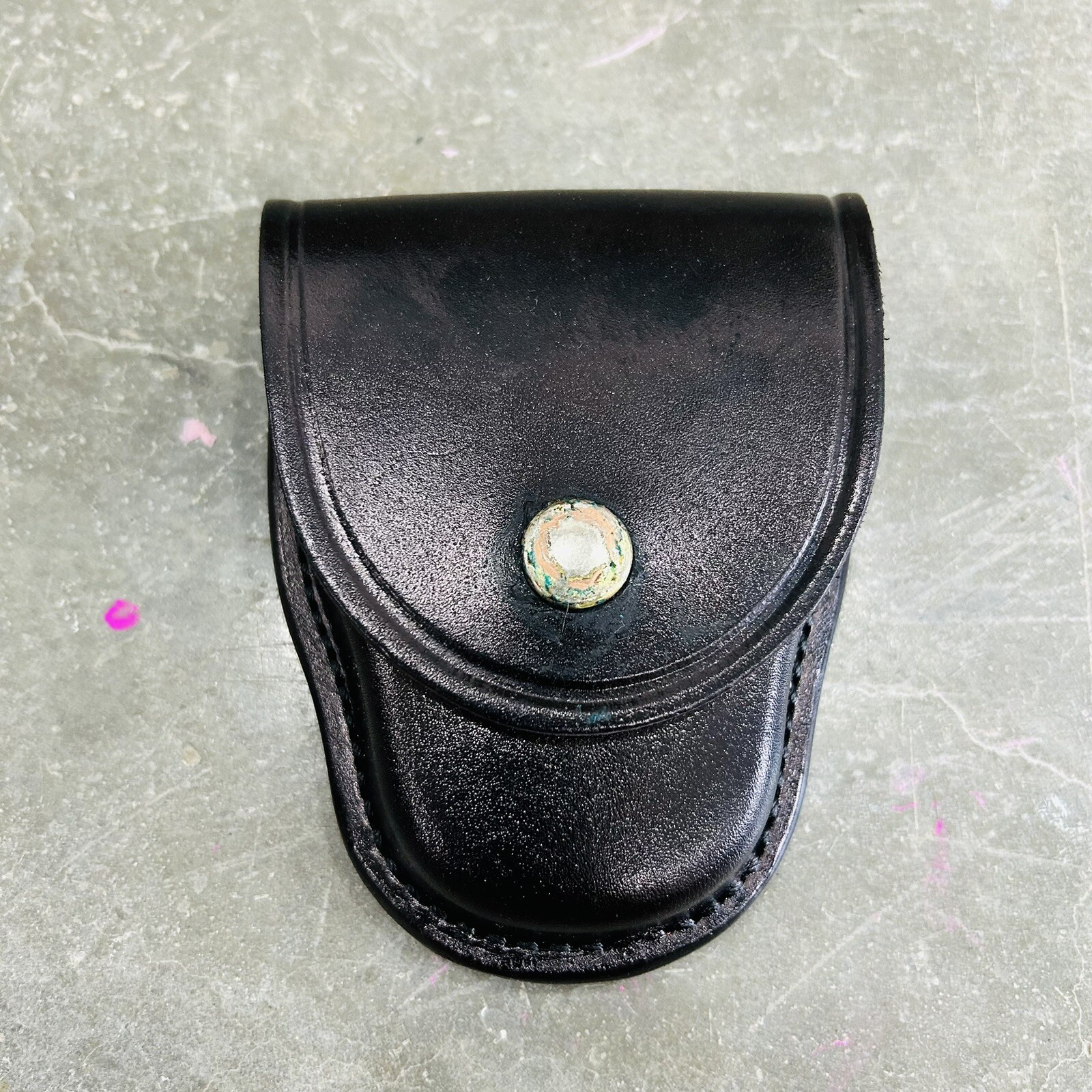 Bianchi 35p coverd cuff case handcuff Black Leather Part No. 13752 2.25” Belt