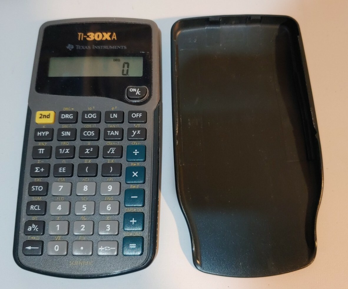 Texas Instruments TI-30Xa Scientific Calculator Solar Powered w/ Cover TESTED