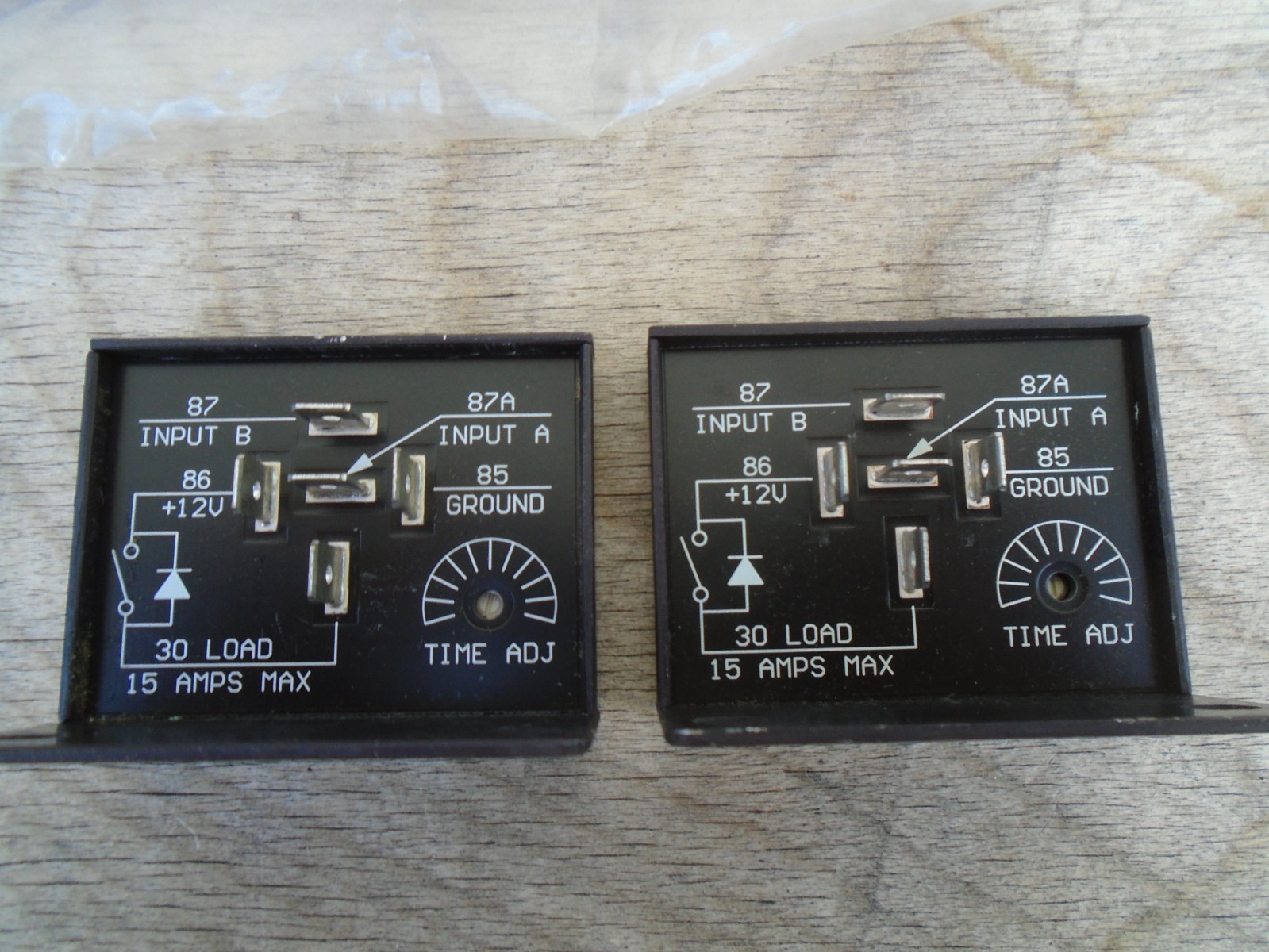 lot of 2 InPower VCM-05-60MA One Shot Solid-State Relay, 0-60 Minutes, 12VDC/15A