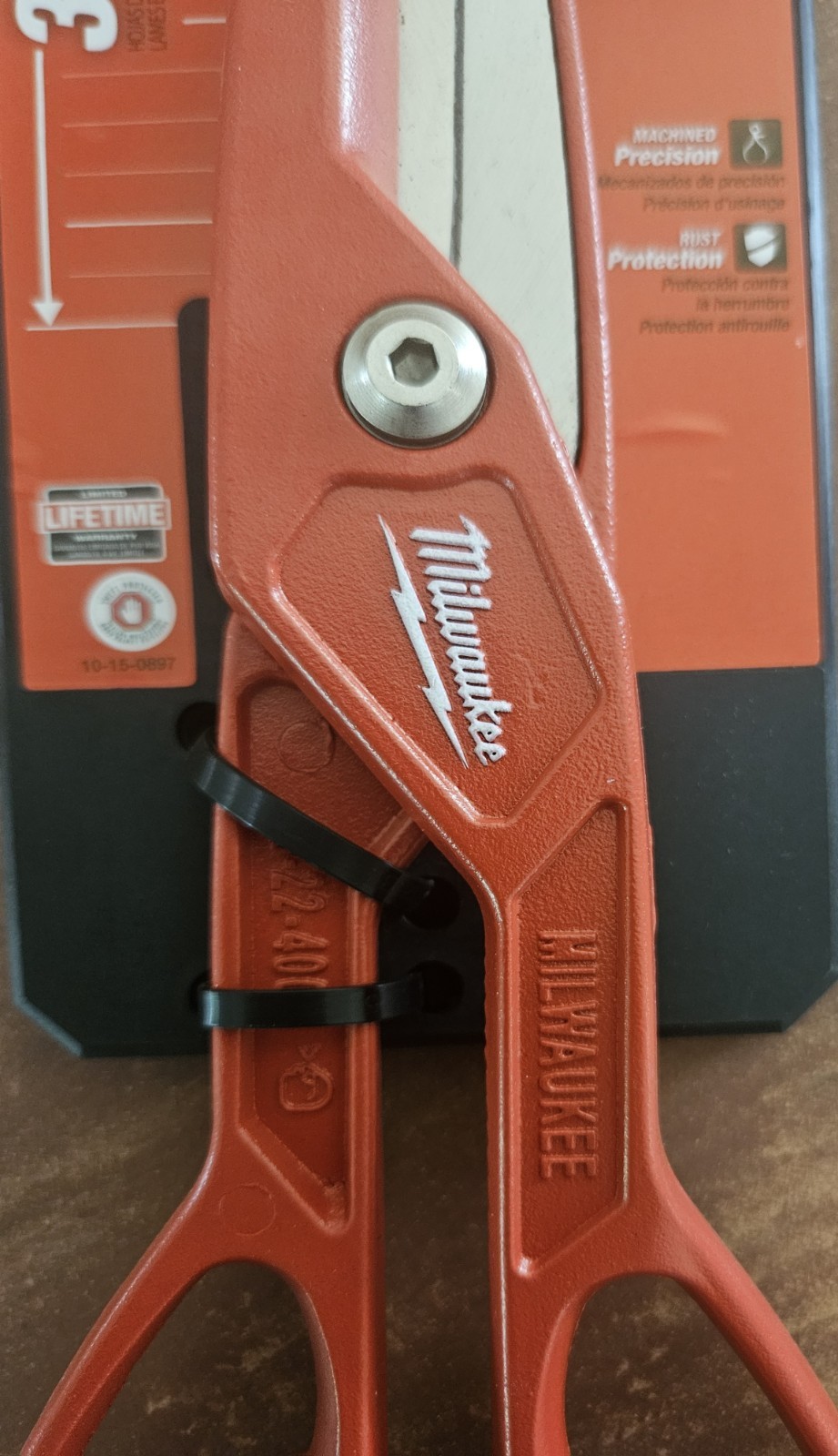 Milwaukee 13″ Lightweight Tinner, New