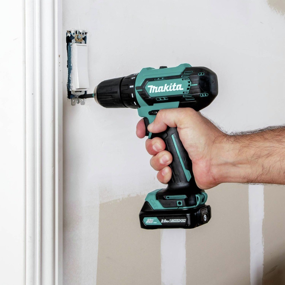 Makita FD09R1-R 12V MAX CXT 3/8″ Cordless Drill Driver Kit Certified Refurbished