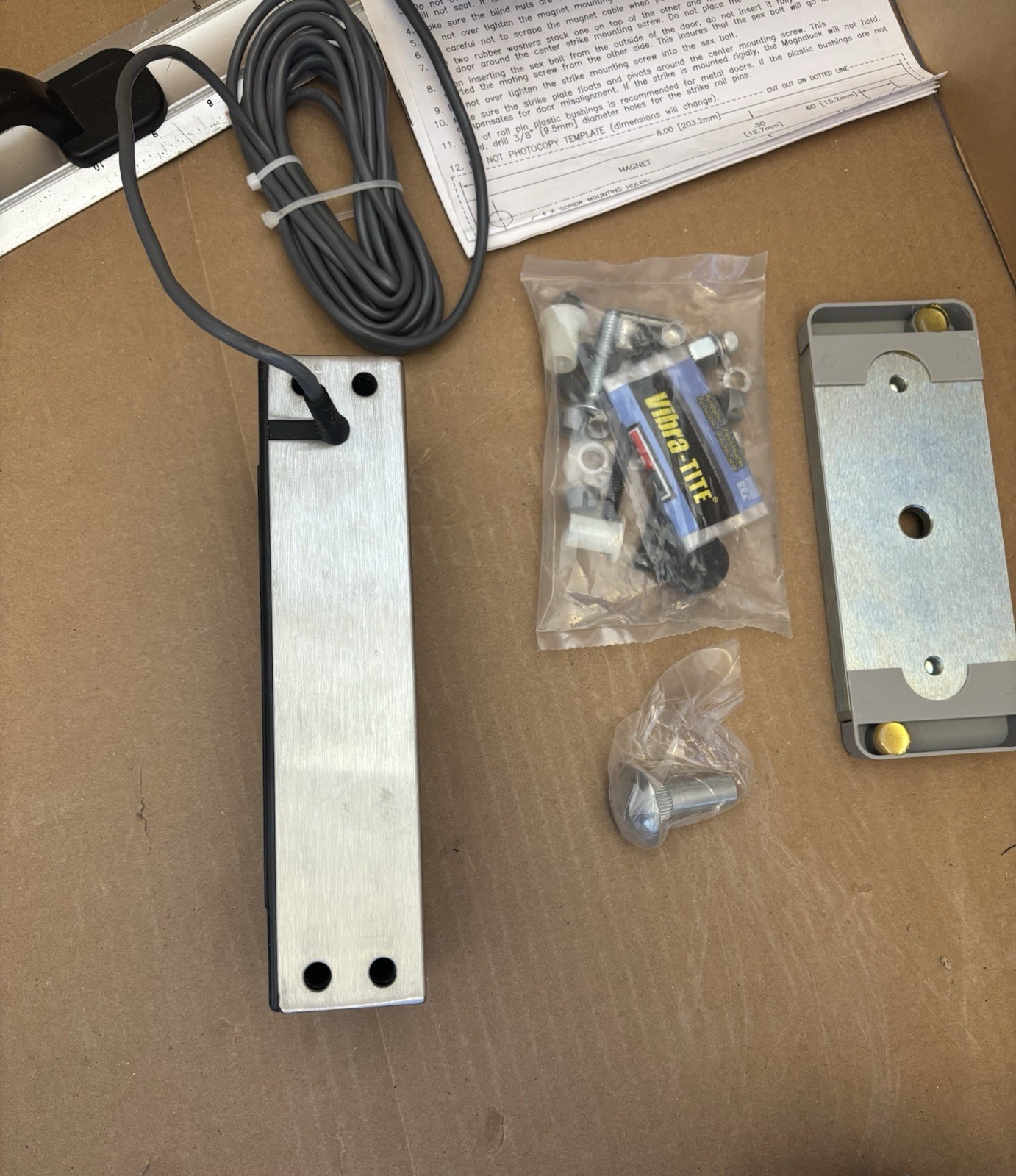 Securitron M62BD Electromagnetic Lock 1200lb. Door Position Switch