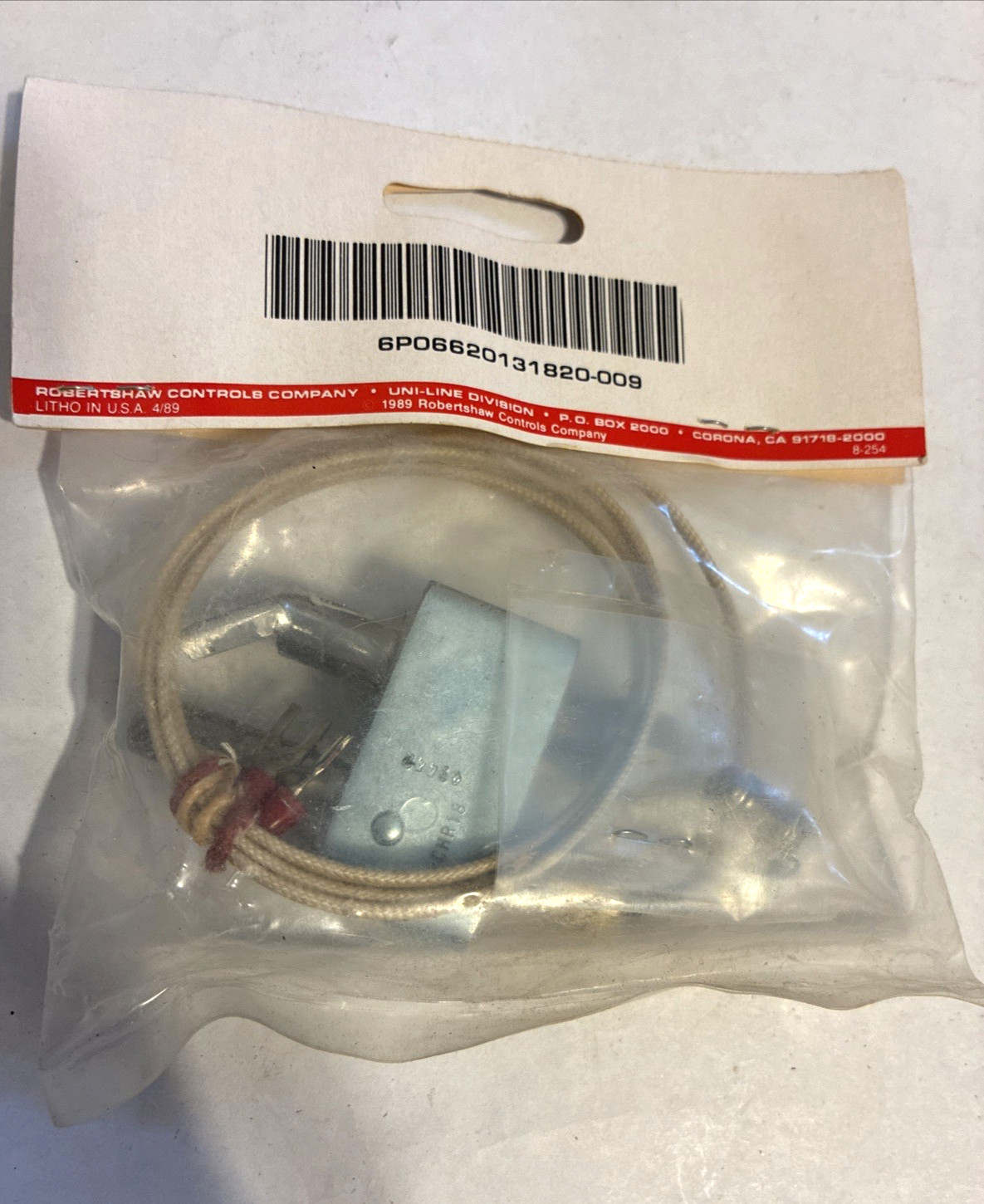 Robertshaw PG9 Pilot & Thermopile 90 Degree Right Hand Flame 1820-009