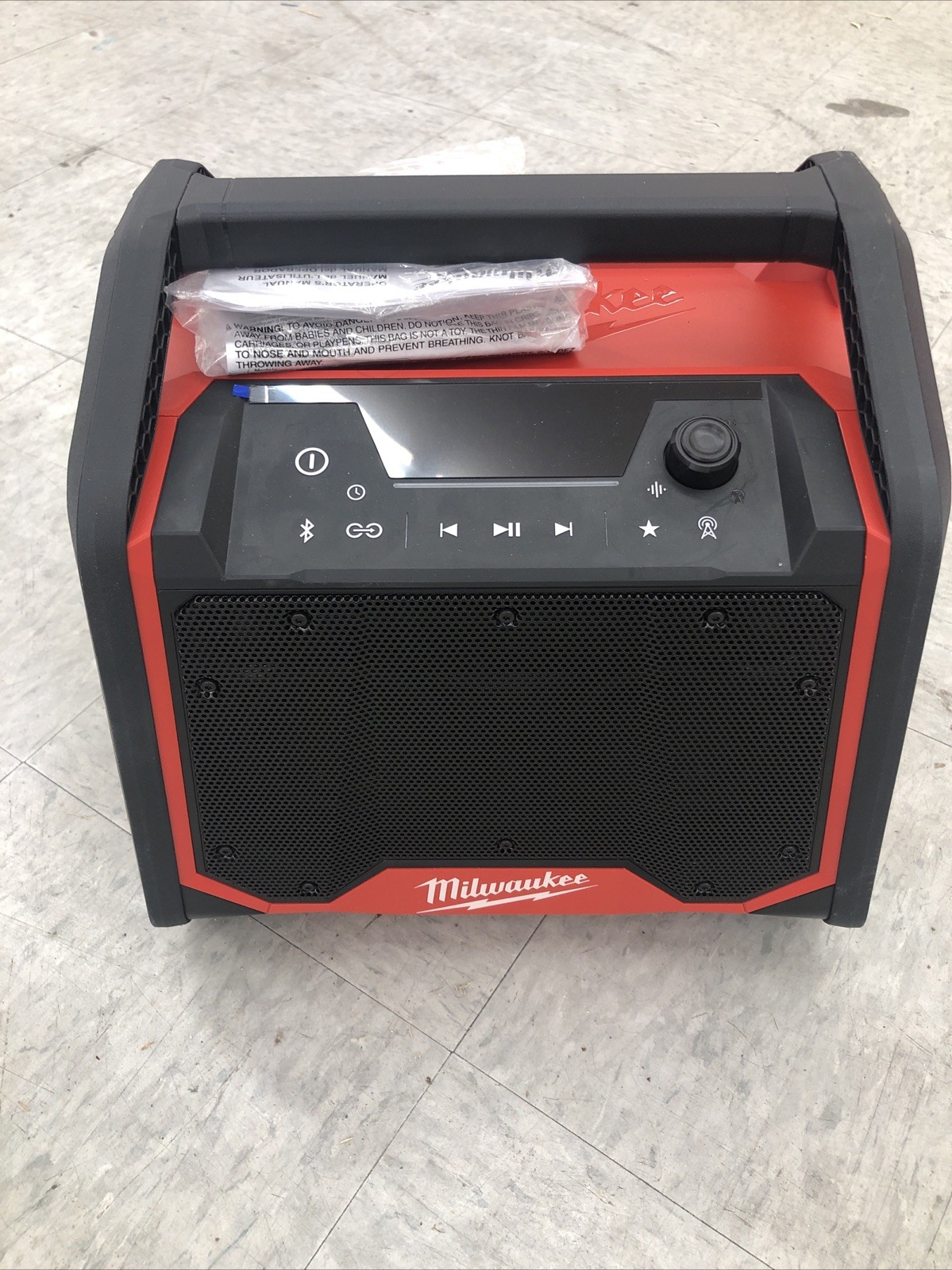New Milwaukee 2956-20 M18 18V Bluetooth Jobsite Radio + Charger Tool Only