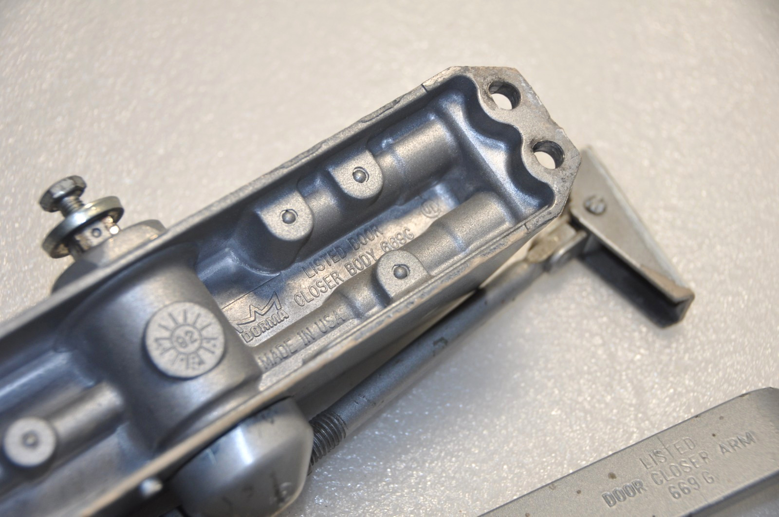 Arrow Dorma 669G.Door Closer & Arm Assembly Heavy Duty Free Ship (D1)