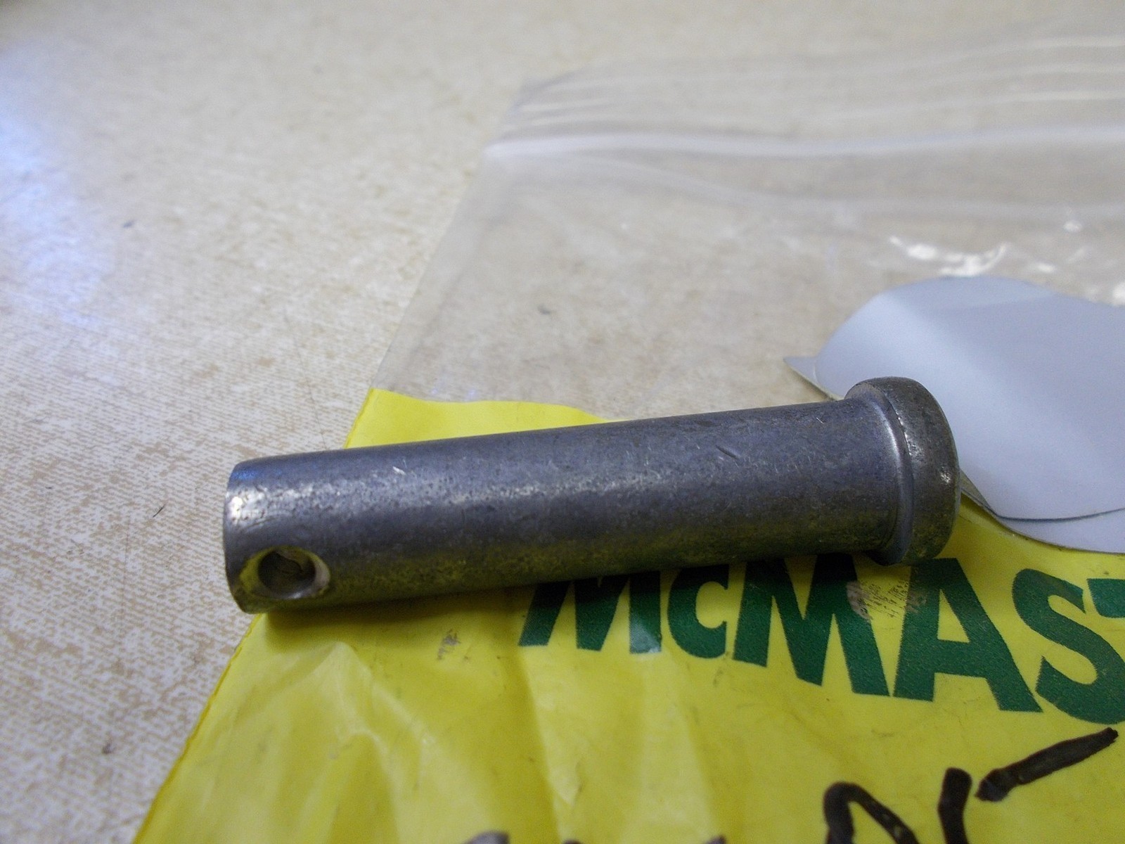 NEW McMaster Carr 2 Pin 540050 1640 *FREE SHIPPING*