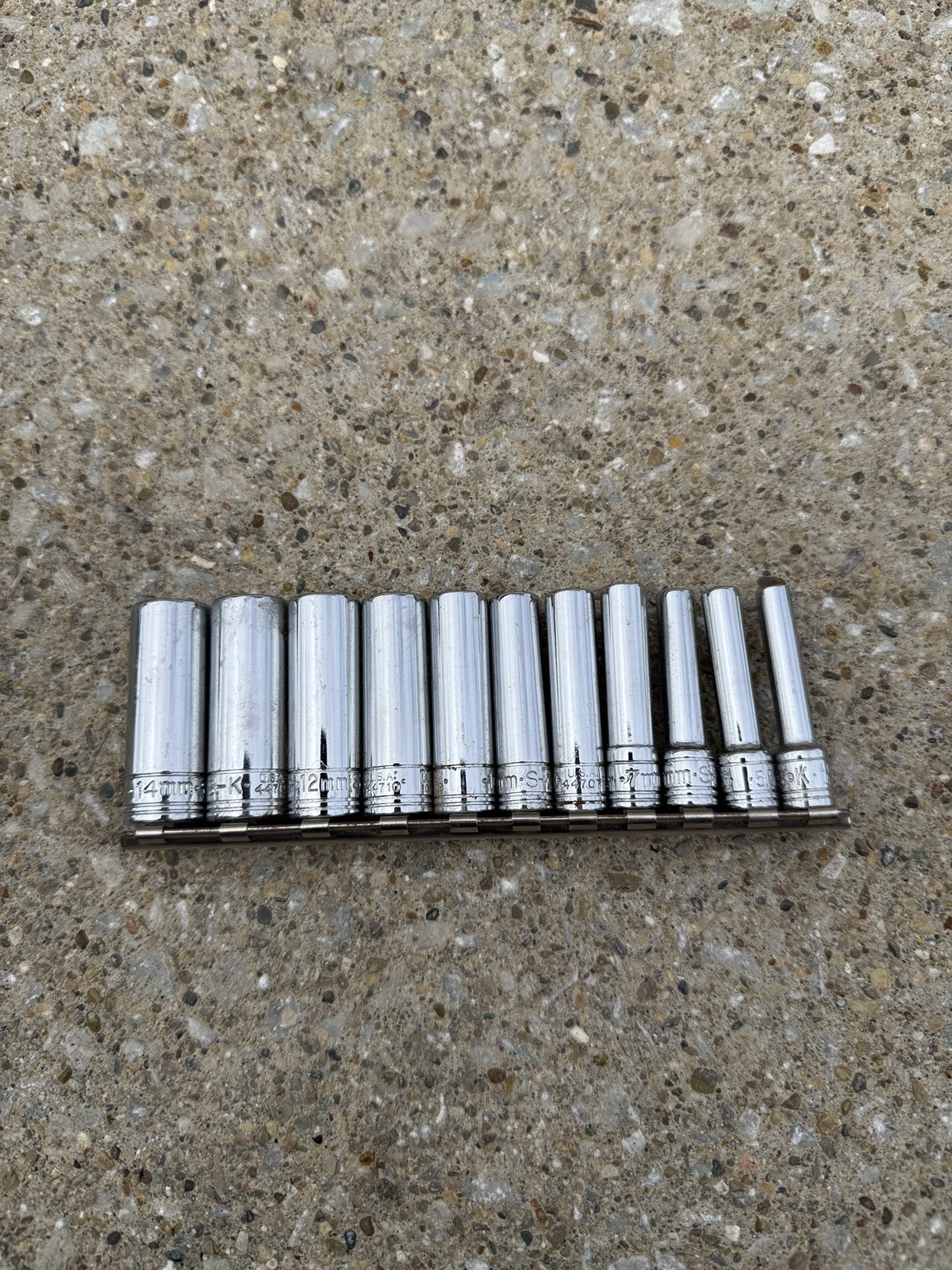 SK Tools Socket Set 1/4″ Drive 12 Point, Deep, Metric 11 Pieces 5-14mm -Clean