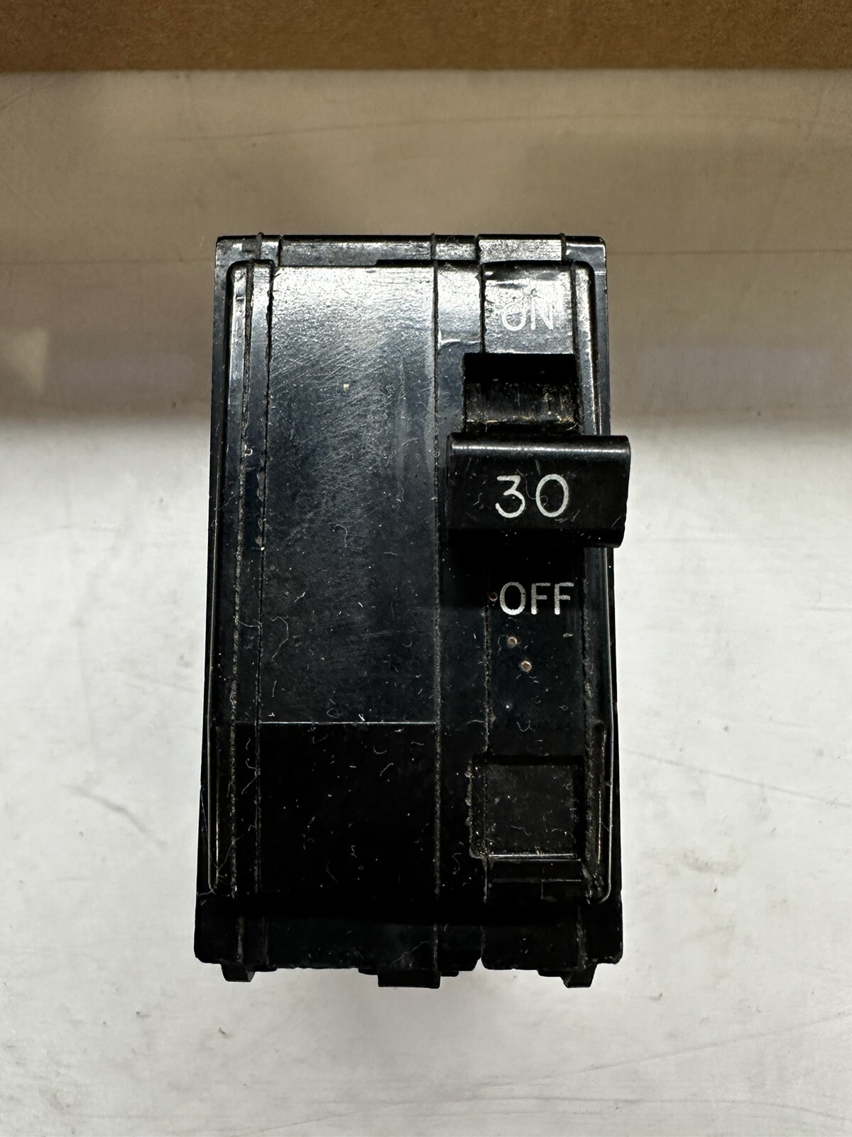 Square D QO230 2P 30 Amp 120/240V Plug In Circuit Breaker W#