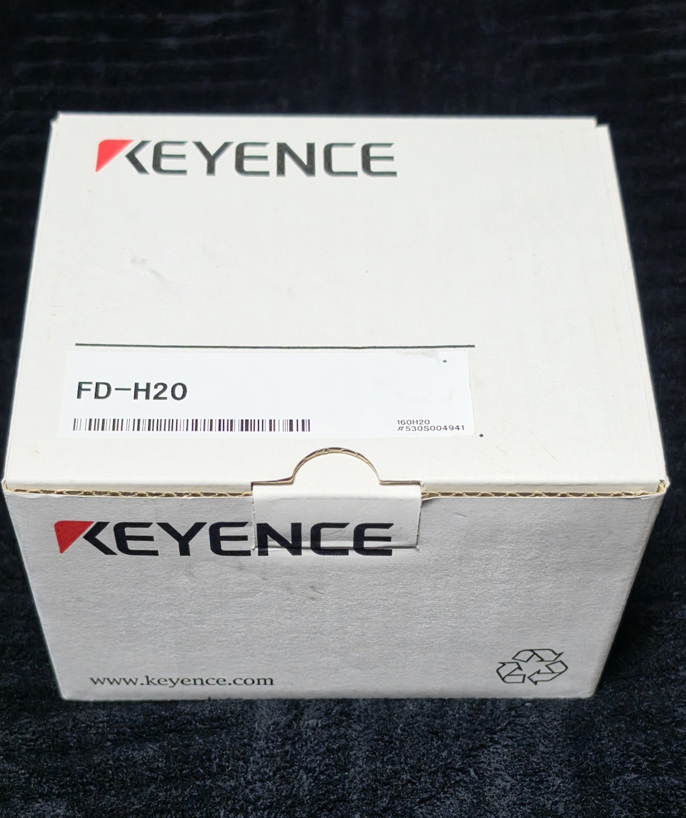 KEYENCE FD-H20 Clamp-On Flow Sensor