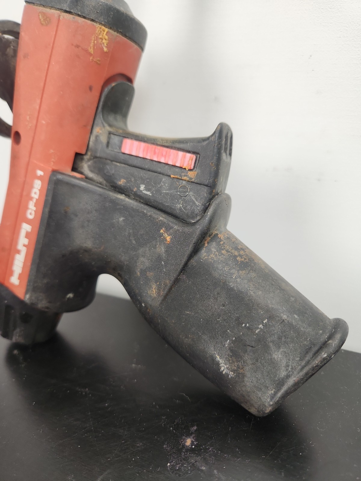 Hilti CF-DS1 Deluxe Foam Dispenser Gun Insulating Sealant Professional Tool Q2