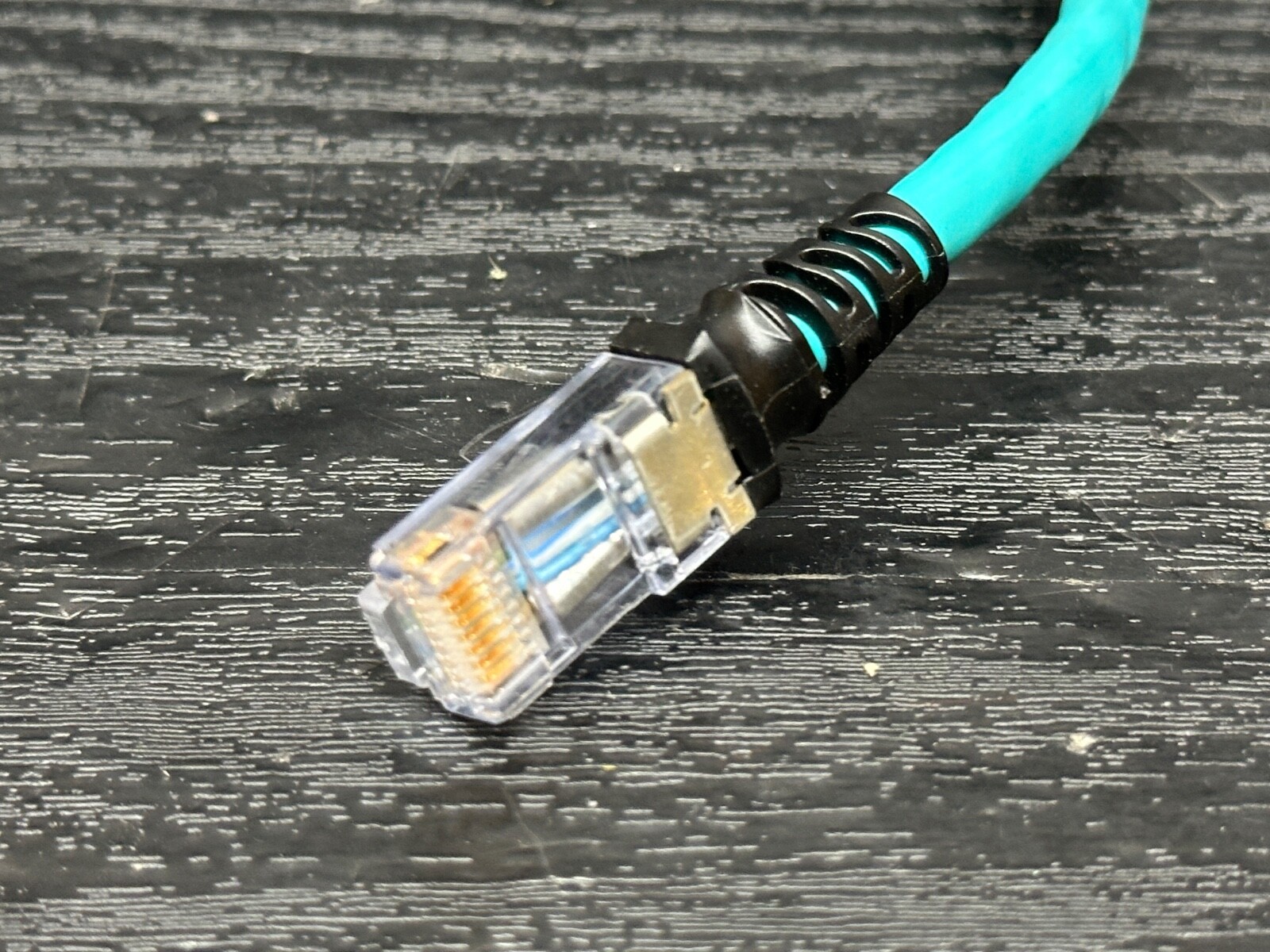 Allen Bradley 1585J-M8TBJM-0M3 EtherNet Patchcord RJ45 Male to Male Teal 8 Con
