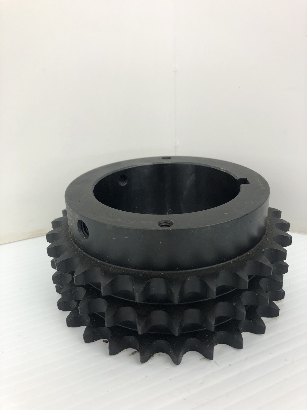 Keyed Sprocket Gear BC-68G-428683 27 Teeth 3 Rows O.D: 4.600″ I.D: 3.350″