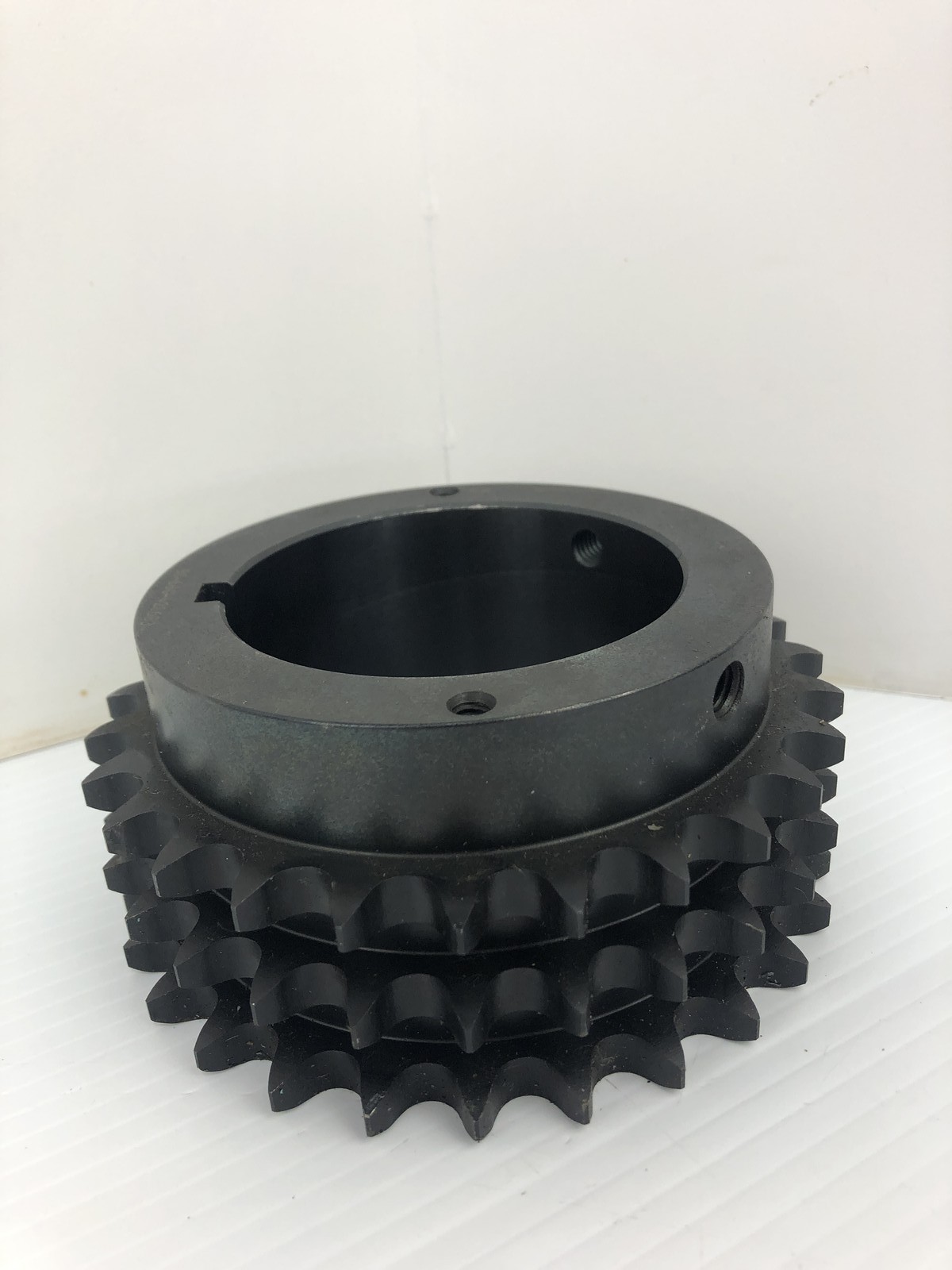 Keyed Sprocket Gear BC-68G-428683 27 Teeth 3 Rows O.D: 4.600″ I.D: 3.350″