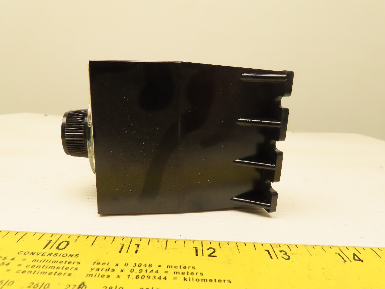 Eagle Signal BRE3A601 Relay Timer 120 Volt 0-15 seconds