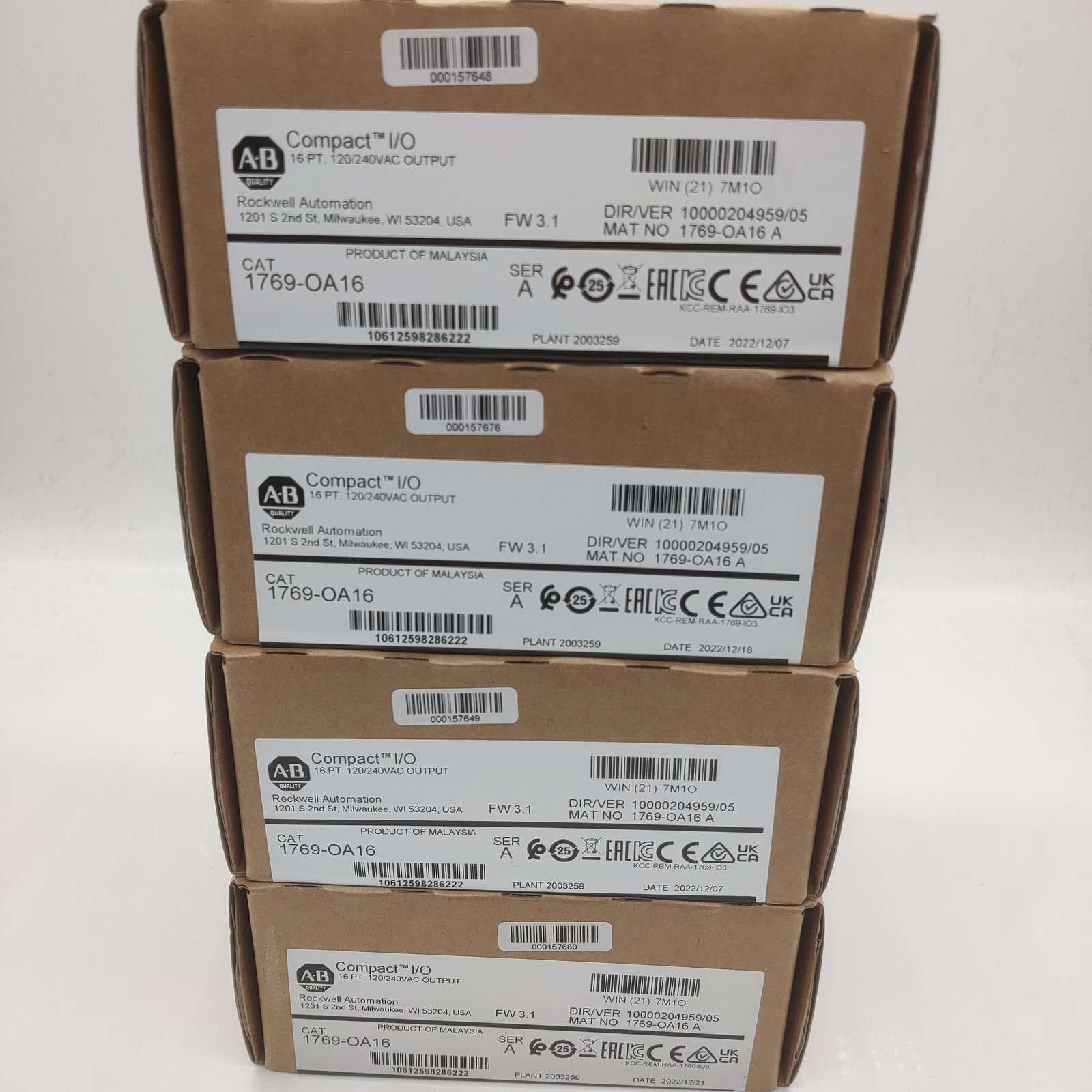 NEW SEALED 1769-OA16 AB Compact I/O 16 Pt 120/240VAC OUTPUT Module TX