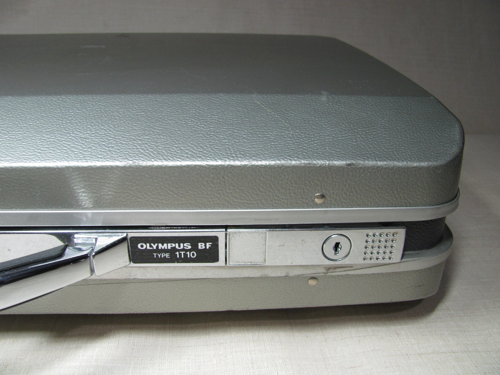 OLYMPUS HARD CARRYING CASE ONLY FOR OLYMPUS BF-1T10 GOOD CONDITION
