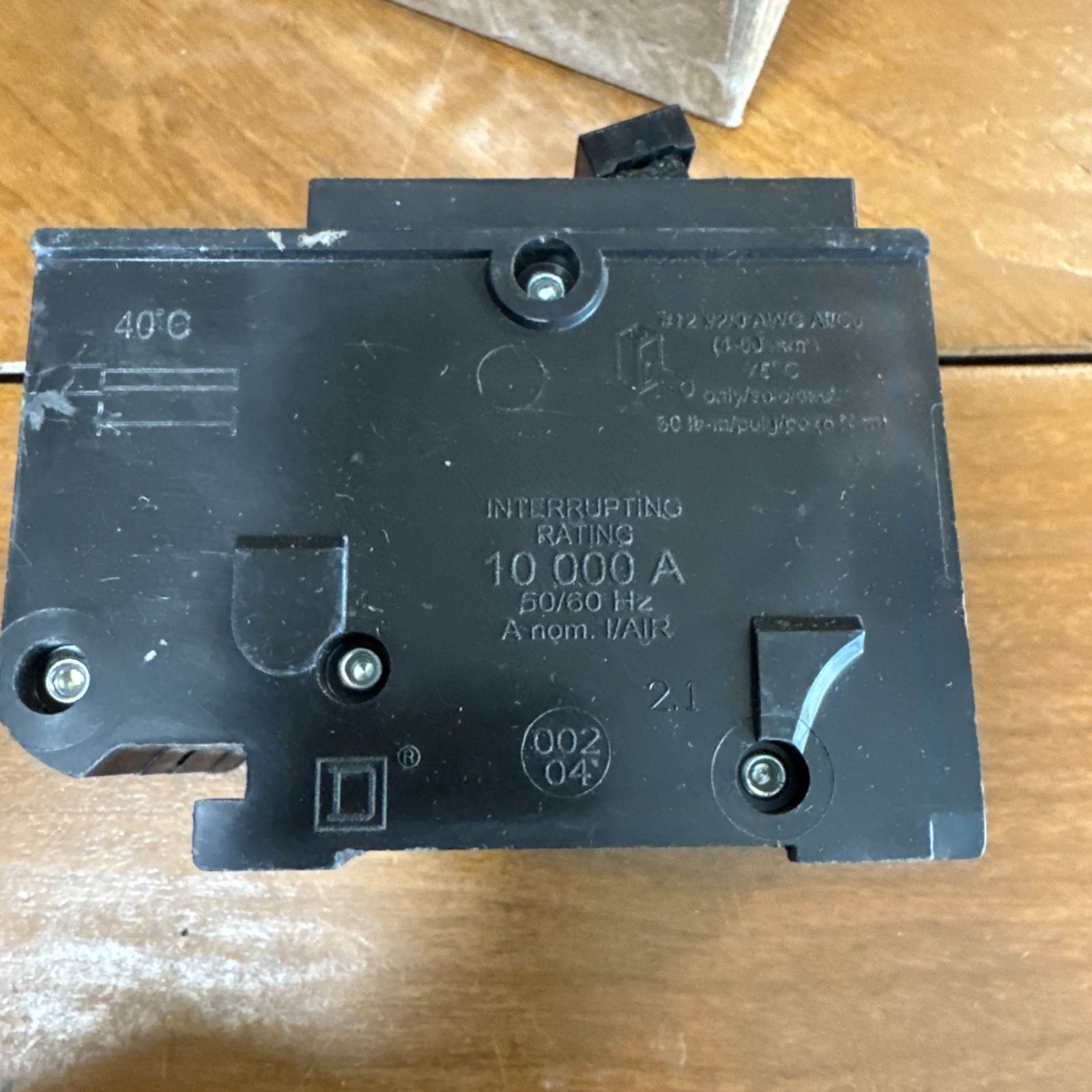 Square D HOM2100 100 Amp 2 Pole 120V Circuit Breaker