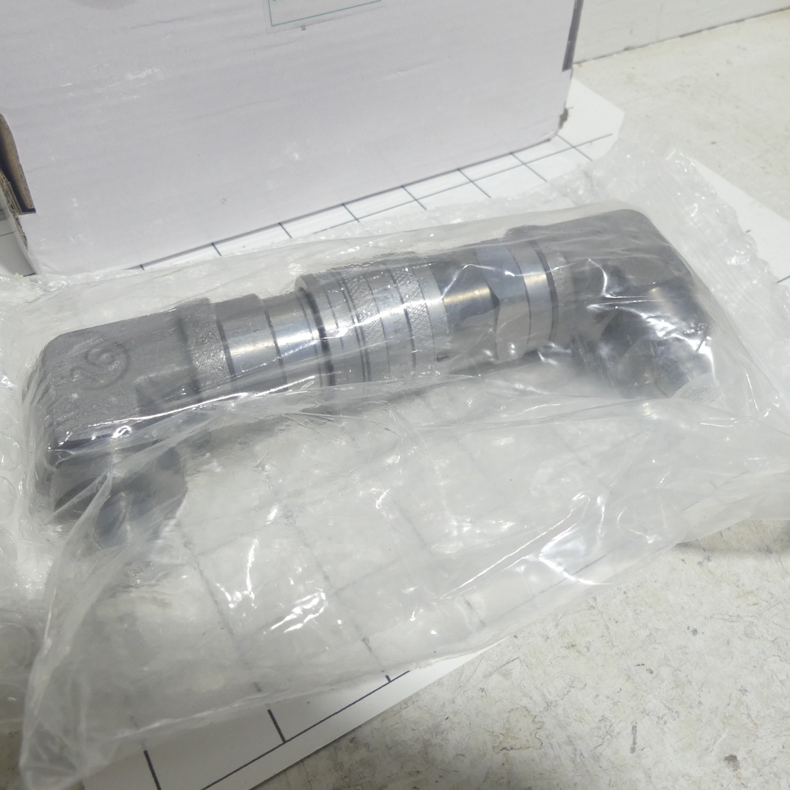 3/8″ Flat Face Hydraulic Quick Connect Coupler Set 90 Degree Skid Steer, etc…