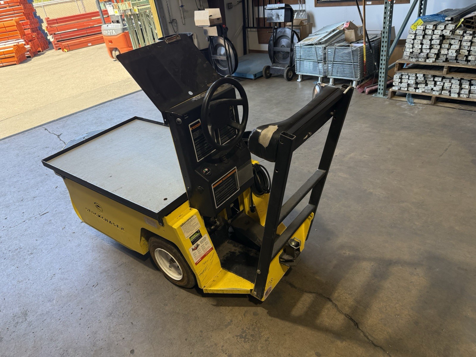 Columbia Stockchaser 2002 Model Just Replaced All 8 Batteries Fully Tested