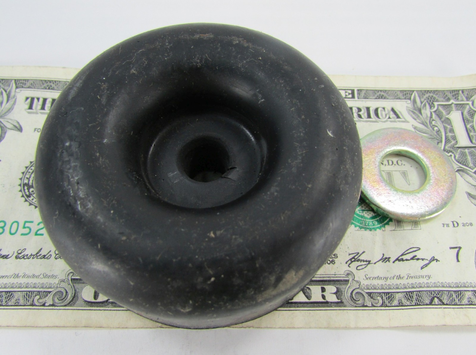 4-PC Rubber Vibration Isolators, Shock Mounts w/Washers 2.5″ OD x 7/16″ ID x 1″