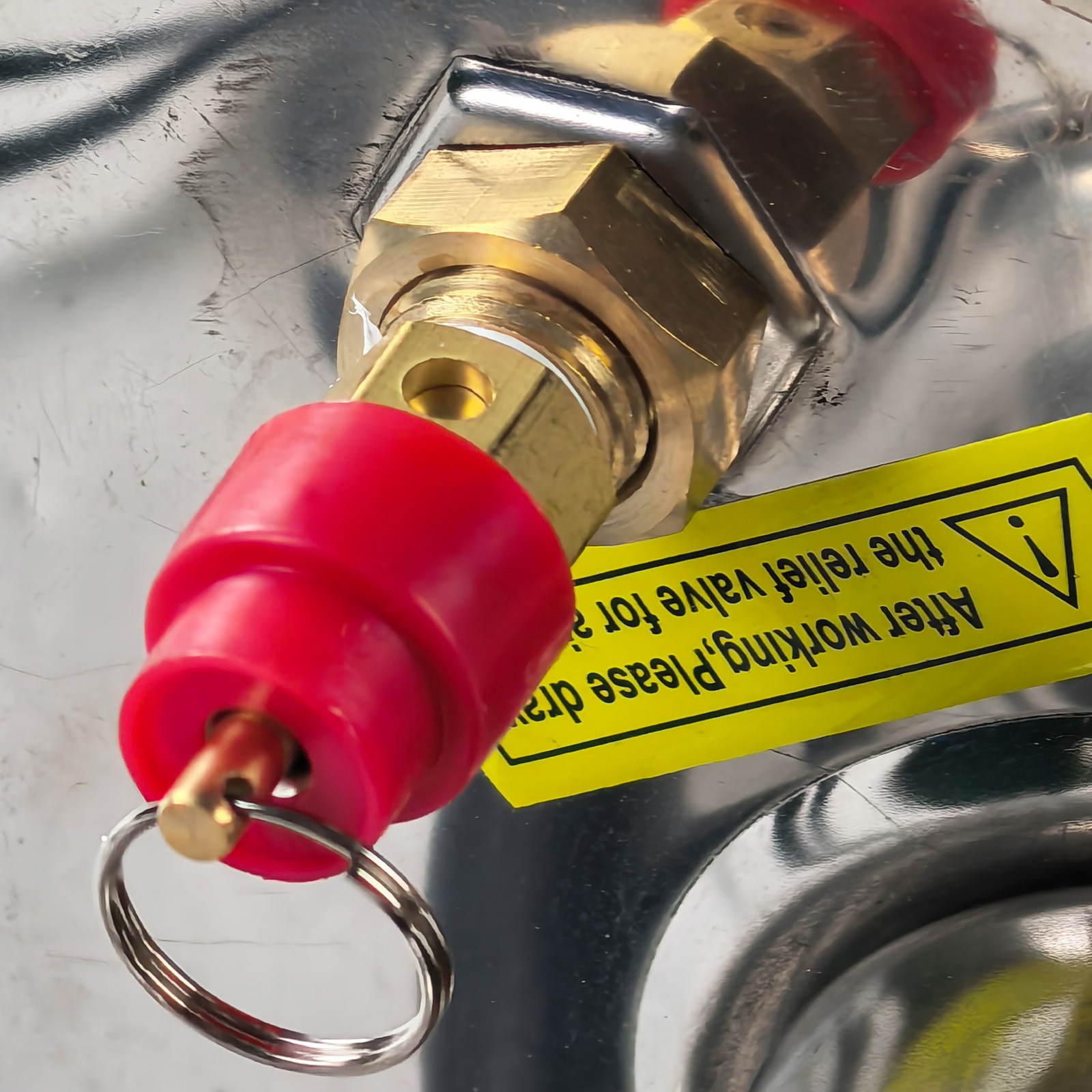 J-47912 Diesel Fuel Priming Tank Remove Air Lock for DD13 DD15 Semi Truck Engine