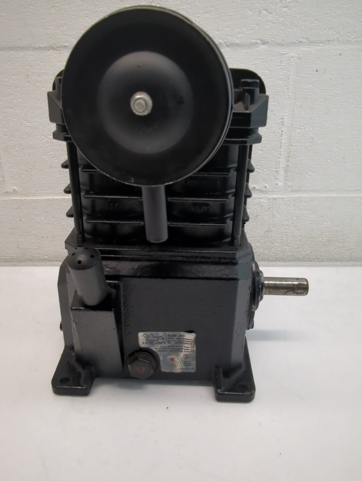 VT480000AV CAMPBELL HAUSFELD REPLACEMENT CAST IRON PUMP AS IS