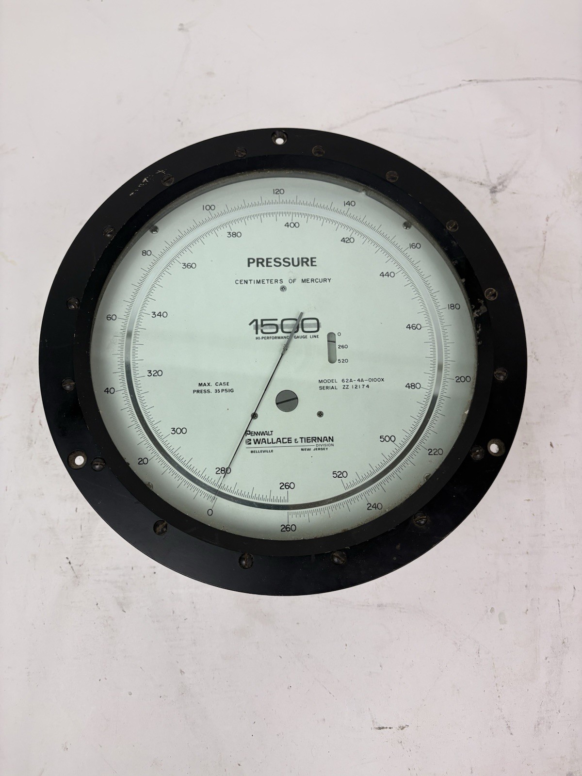 Wallace & Tiernan / Pennwalt Model 62A-4A-0100X SER Absolute Pressure Gauge
